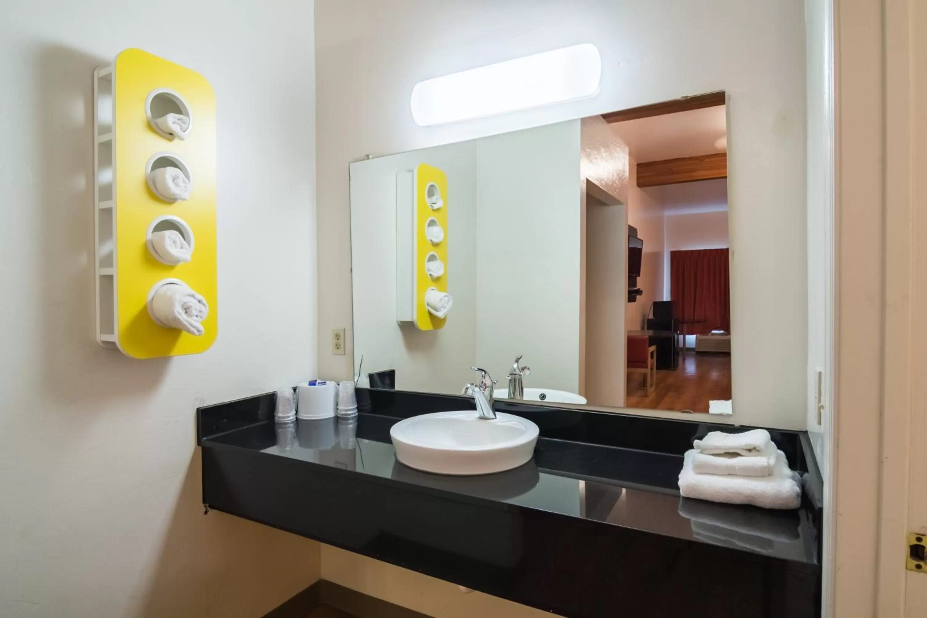 Bathroom in Motel 6-Globe, AZ