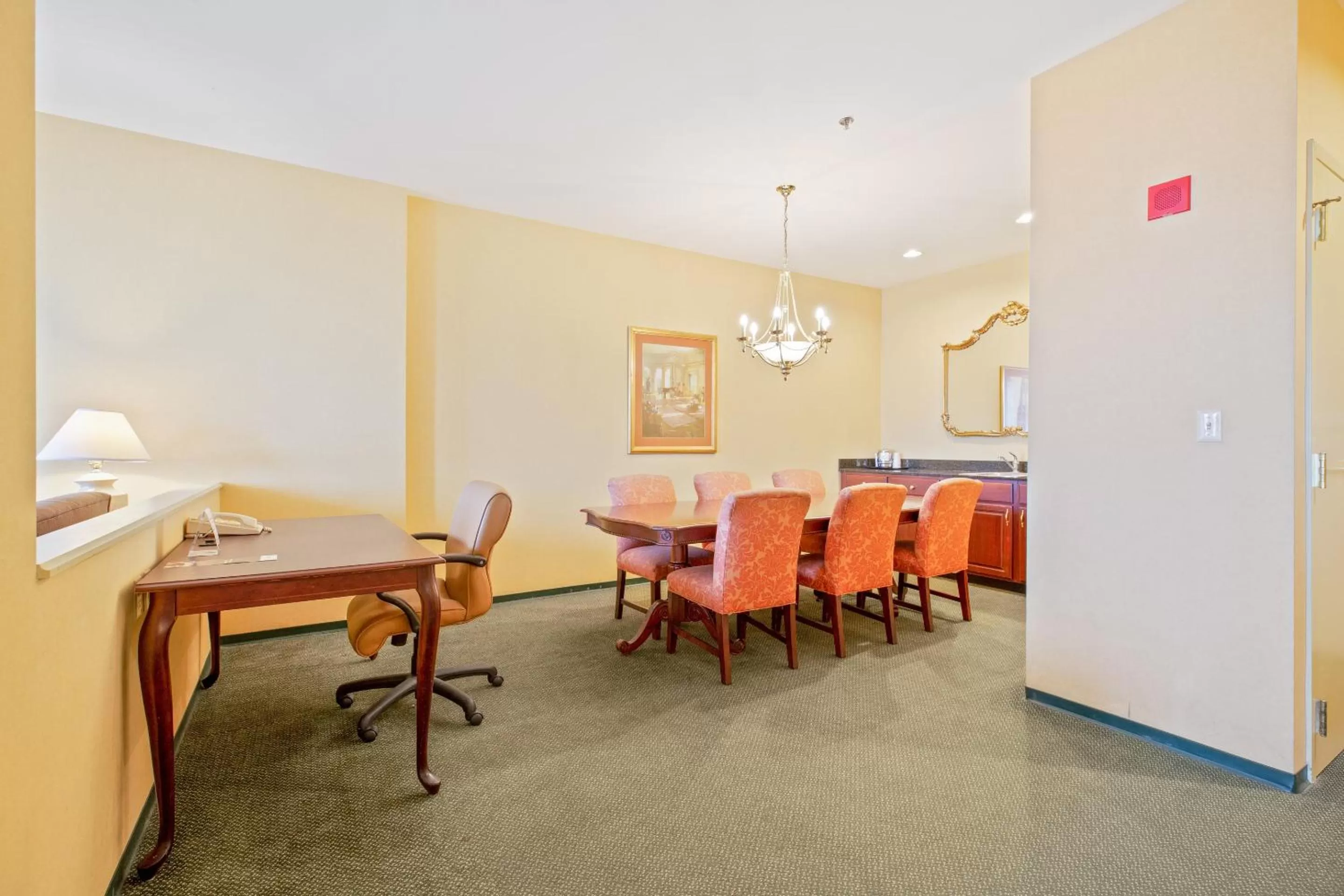 Bedroom in OYO Hotel St Louis Downtown City Center MO