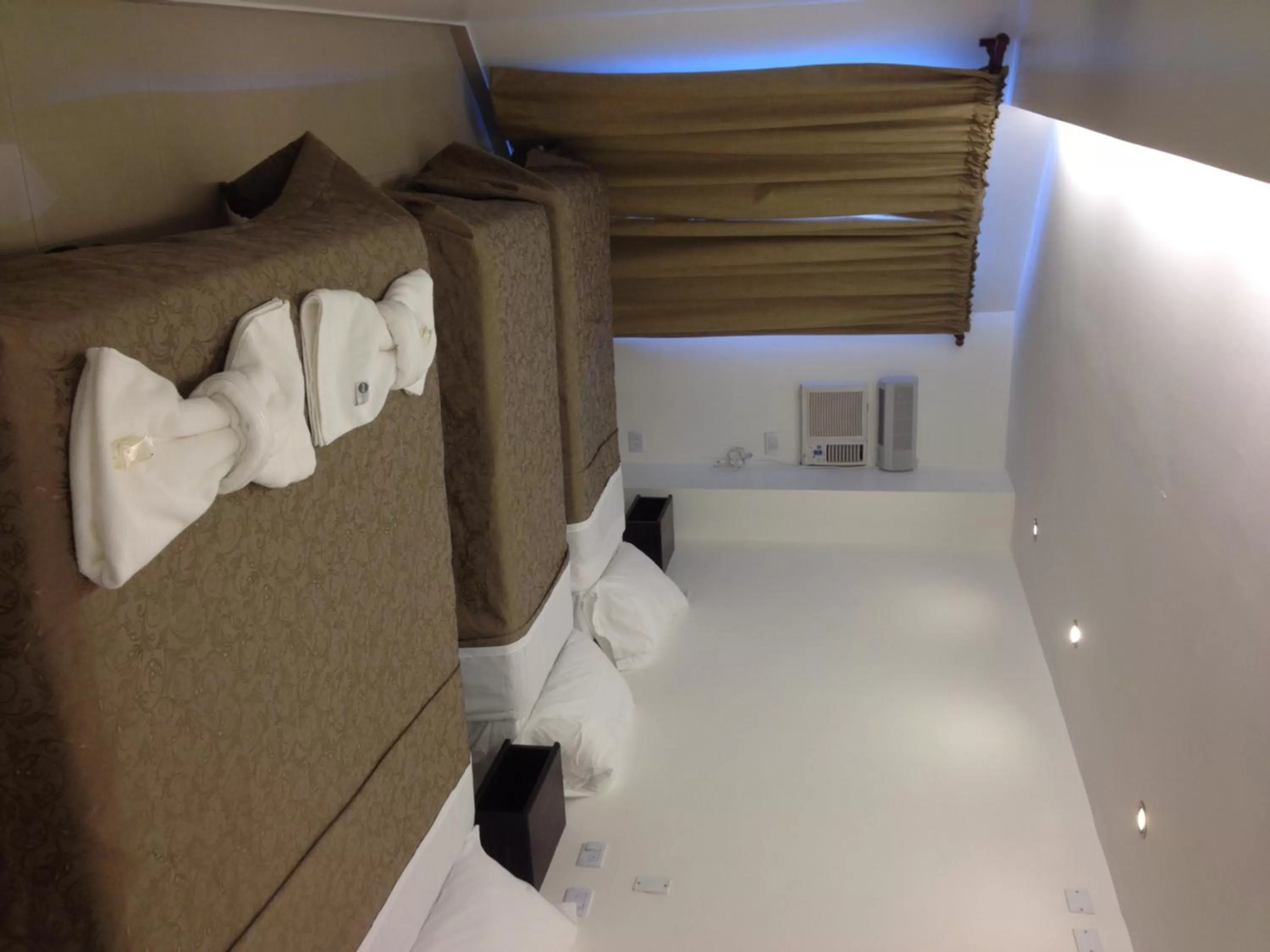 Photo of the whole room, Bed in Lorenzo Suites Hotel