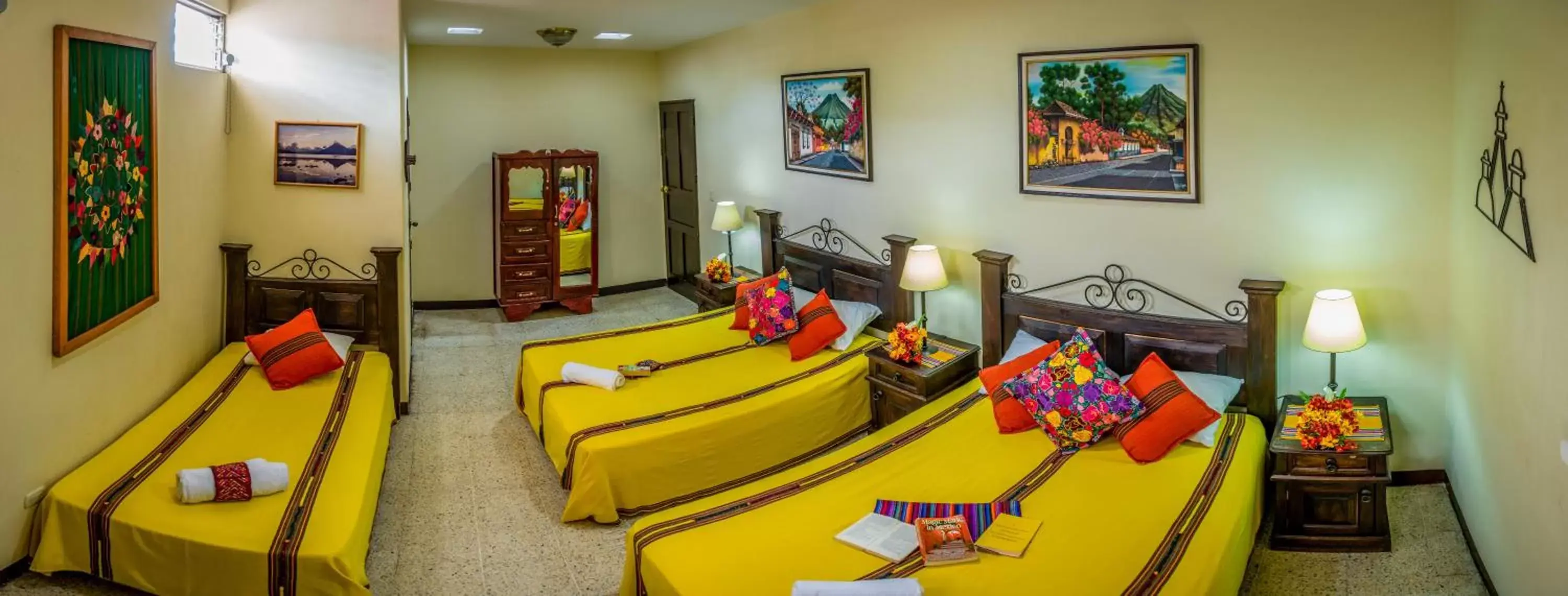 Triple Room in Posada San Vicente by AHS Triple Room in Posada San Vicente by AHS