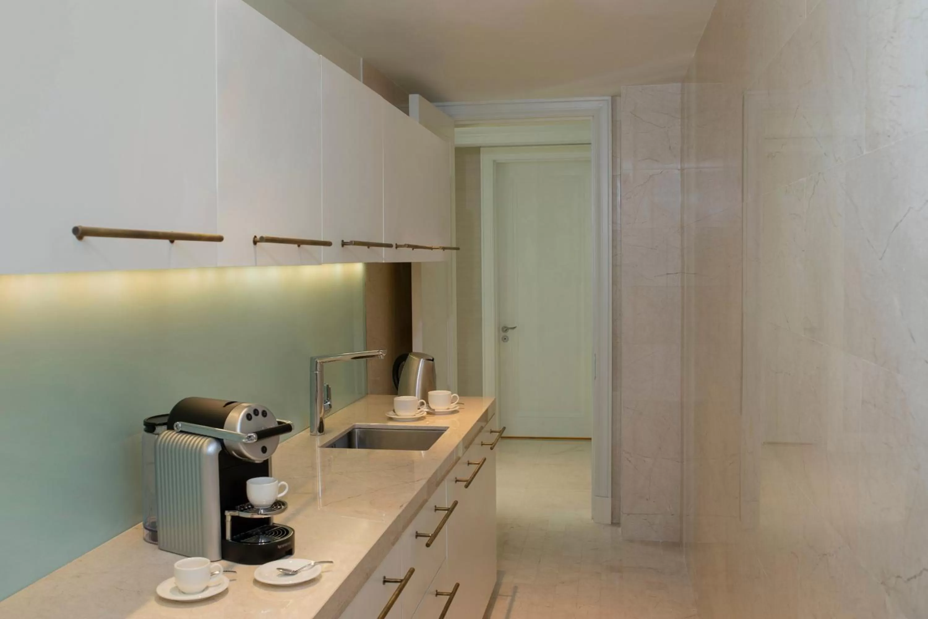 Kitchen or kitchenette in The St. Regis Langkawi
