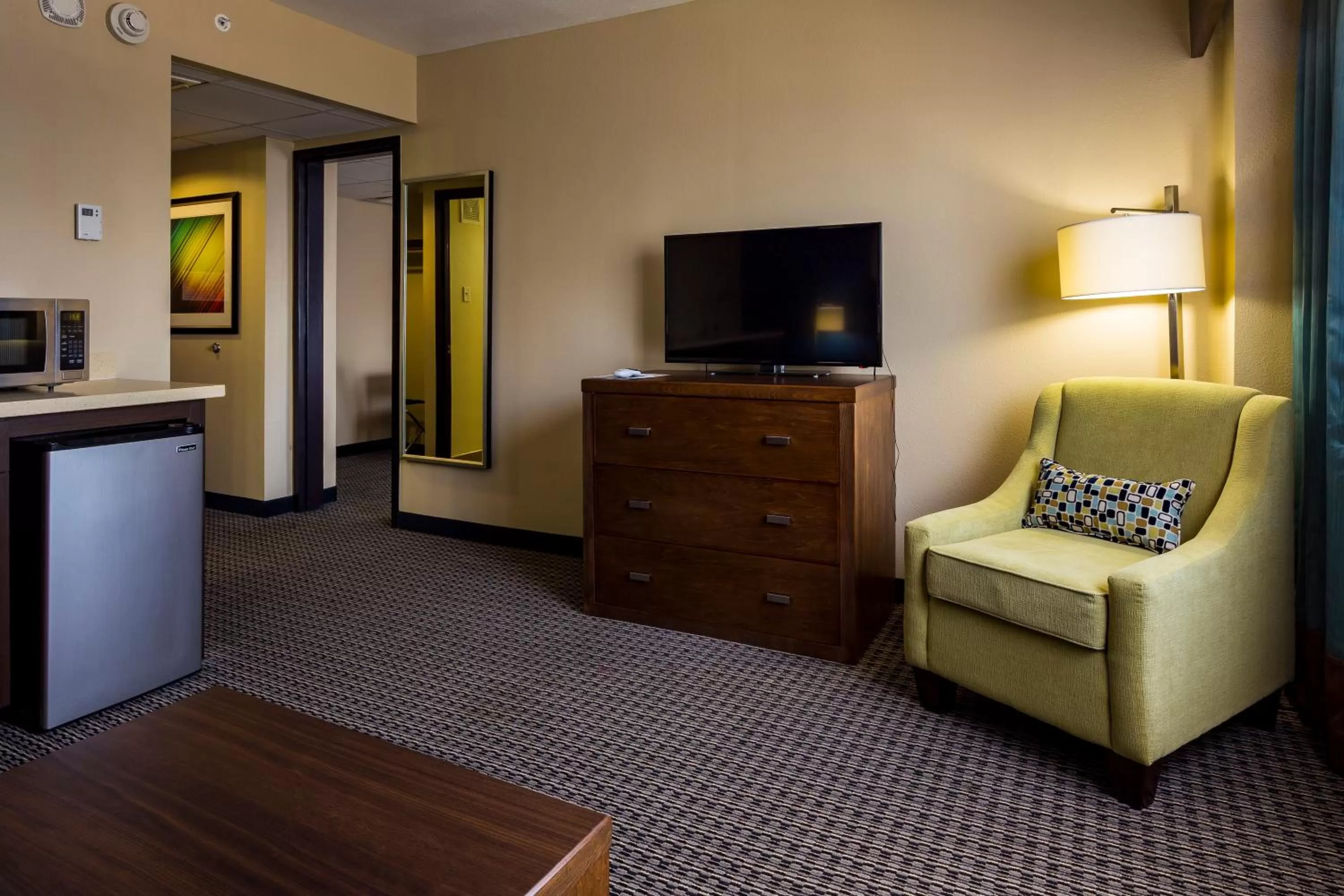 Photo of the whole room in Holiday Inn Houston Downtown by IHG