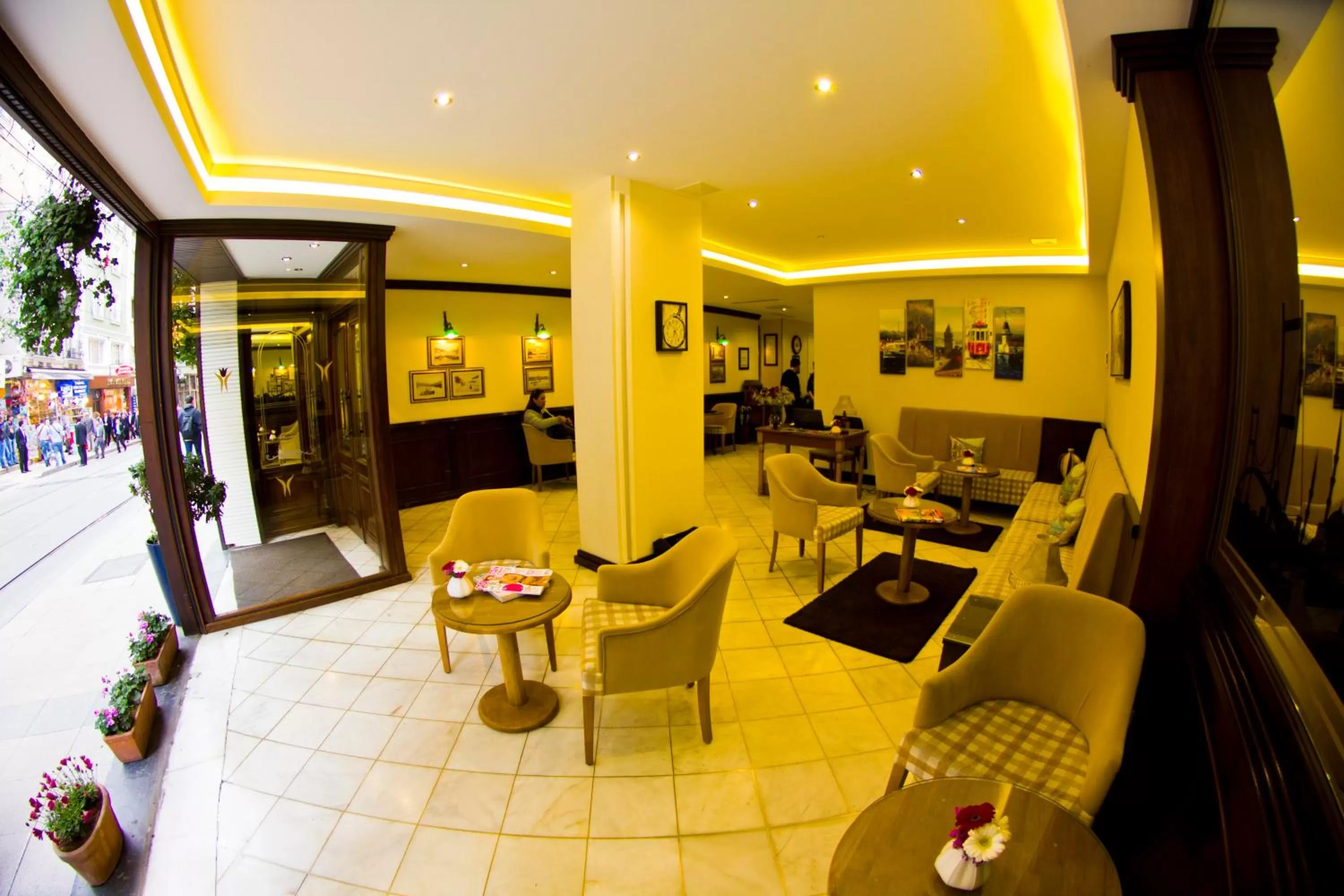 Lobby or reception in Ilkay Hotel