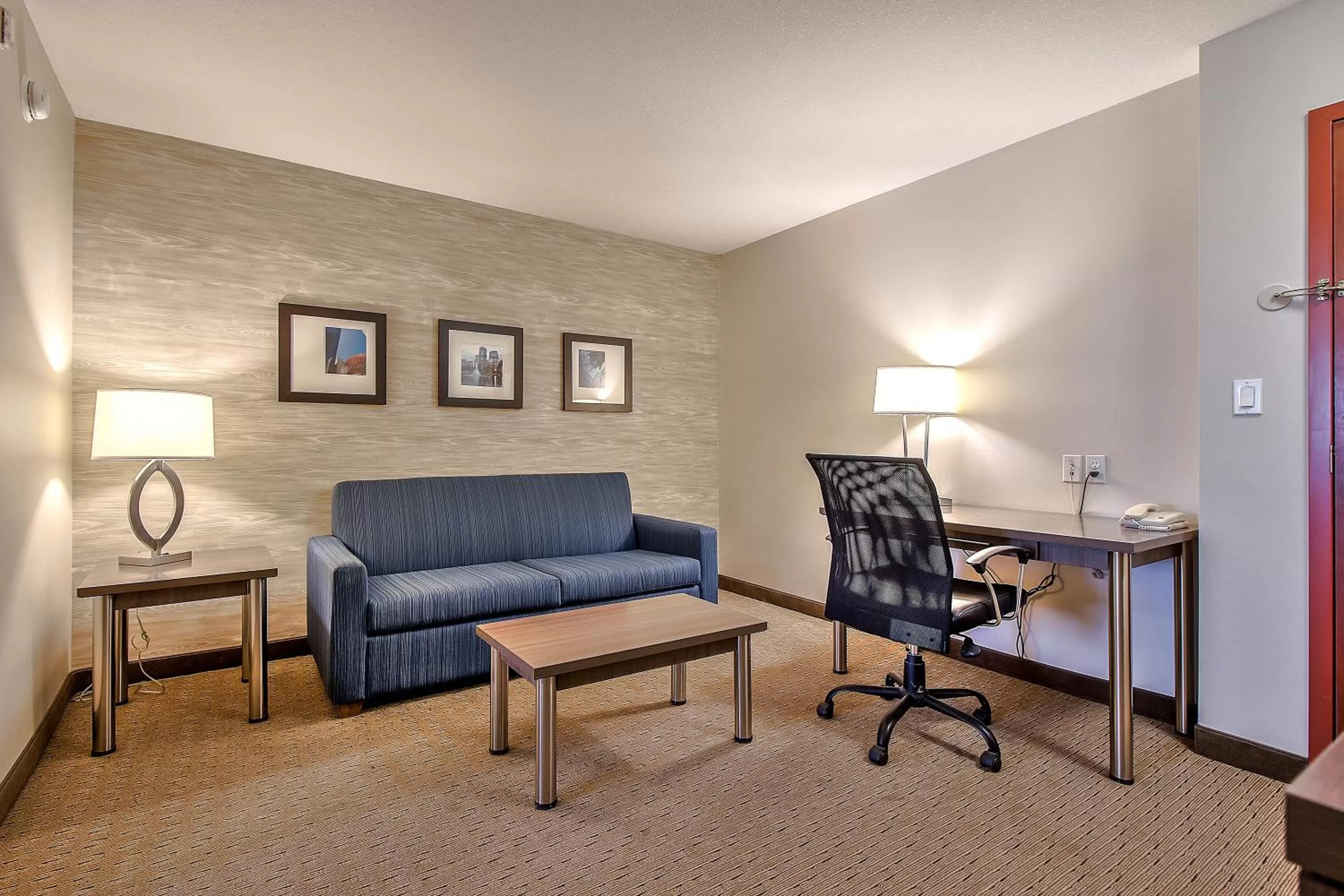 Living room in Comfort Inn & Suites South
