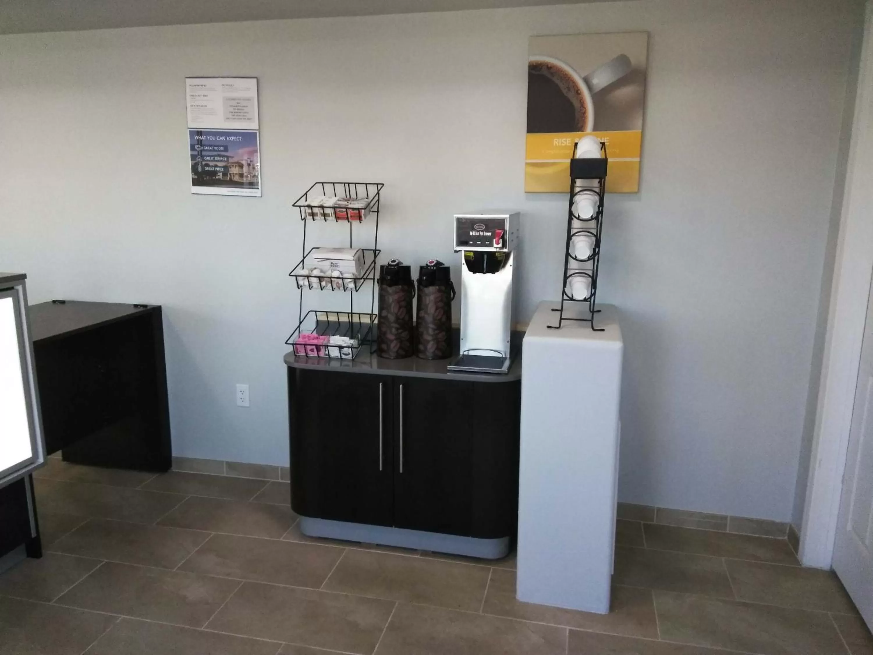 Coffee/tea facilities in Motel 6-Show Low, AZ