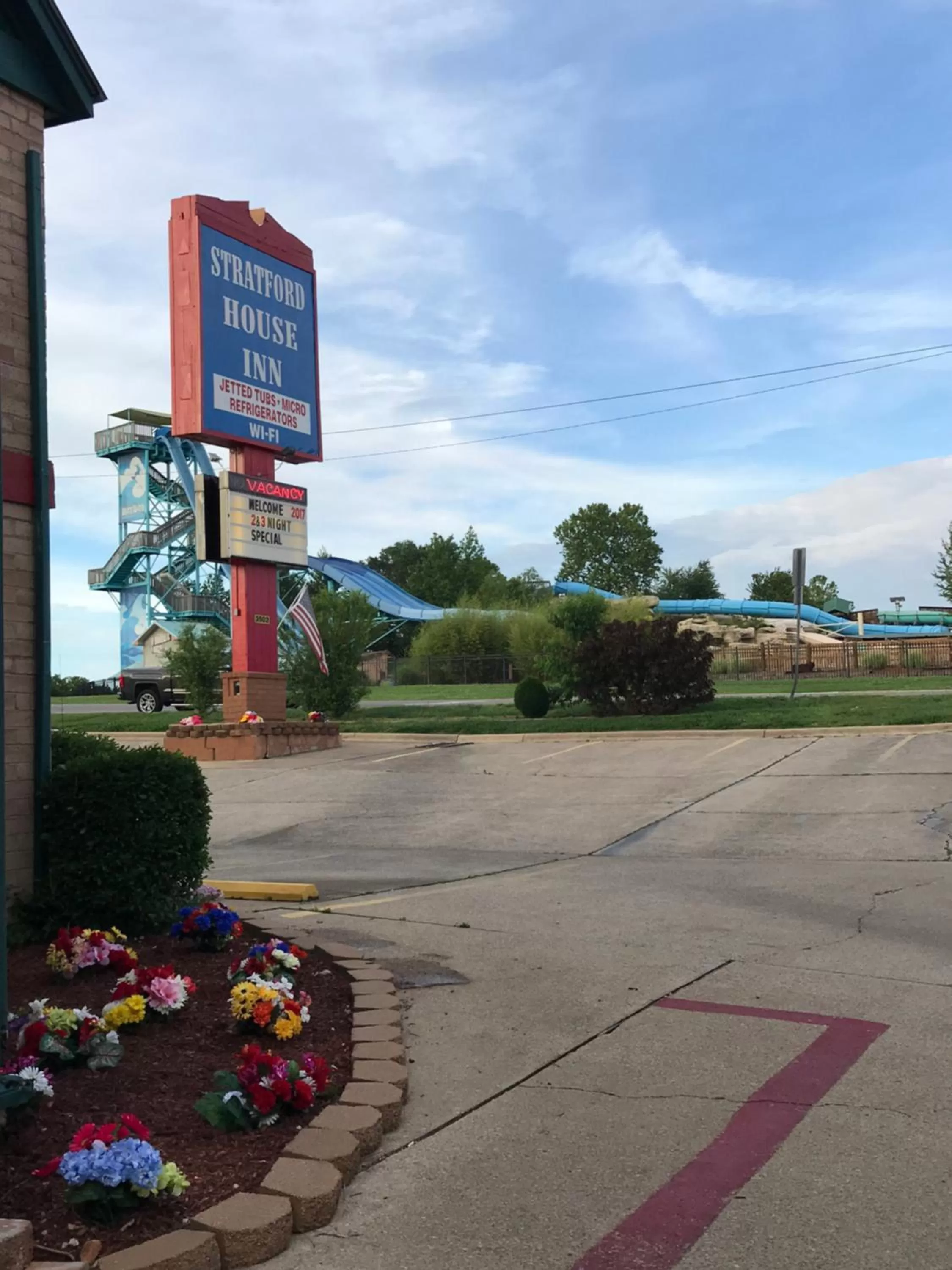 Property logo or sign in Stratford House Inn