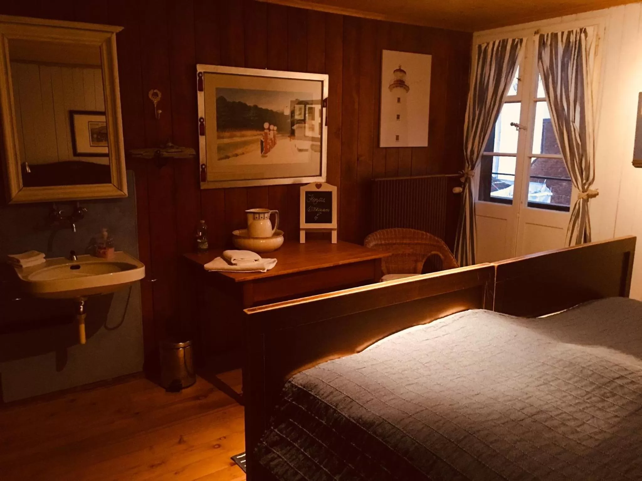 Photo of the whole room, Bathroom in B&B Bären