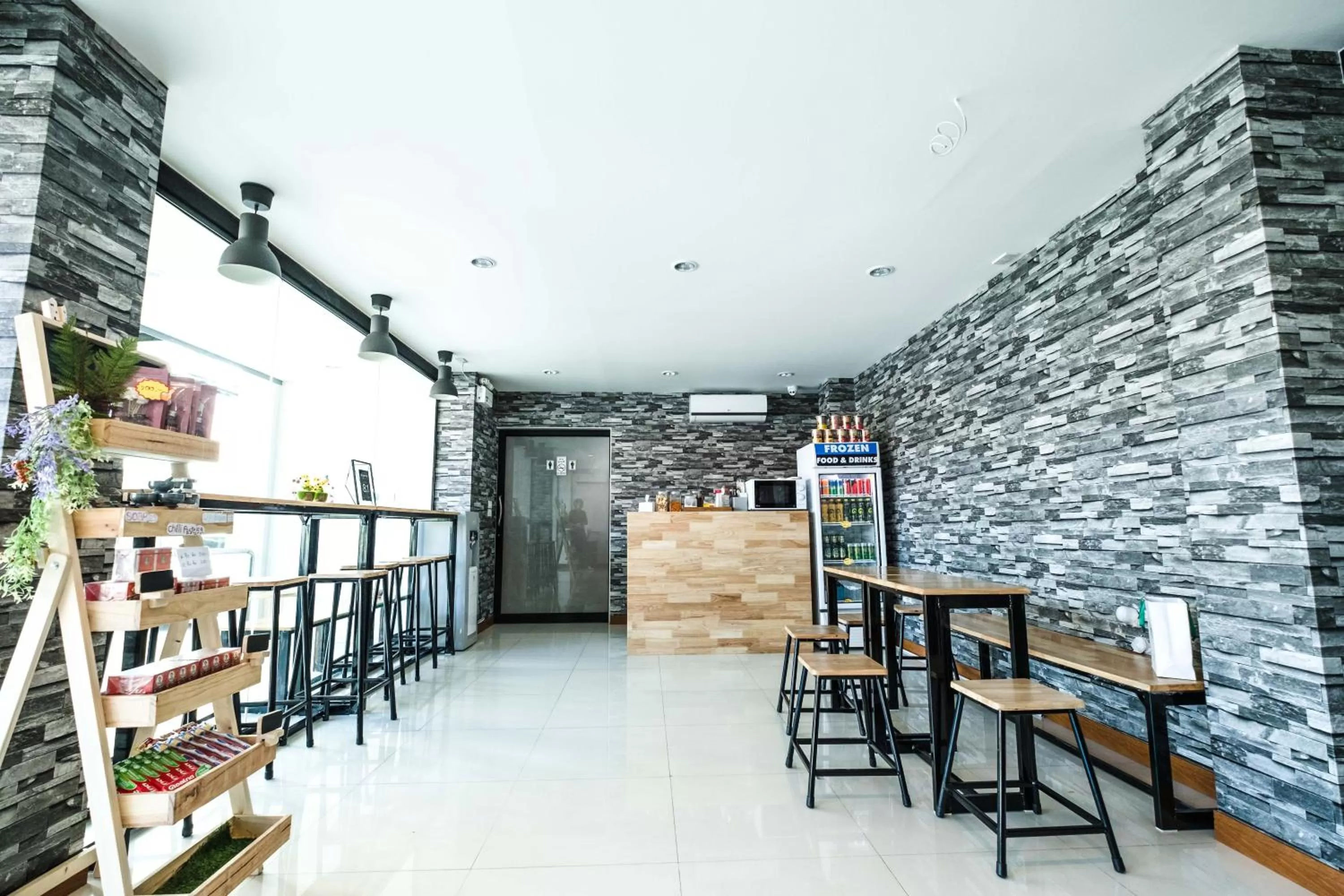 Lobby or reception in Don Muang Hotel