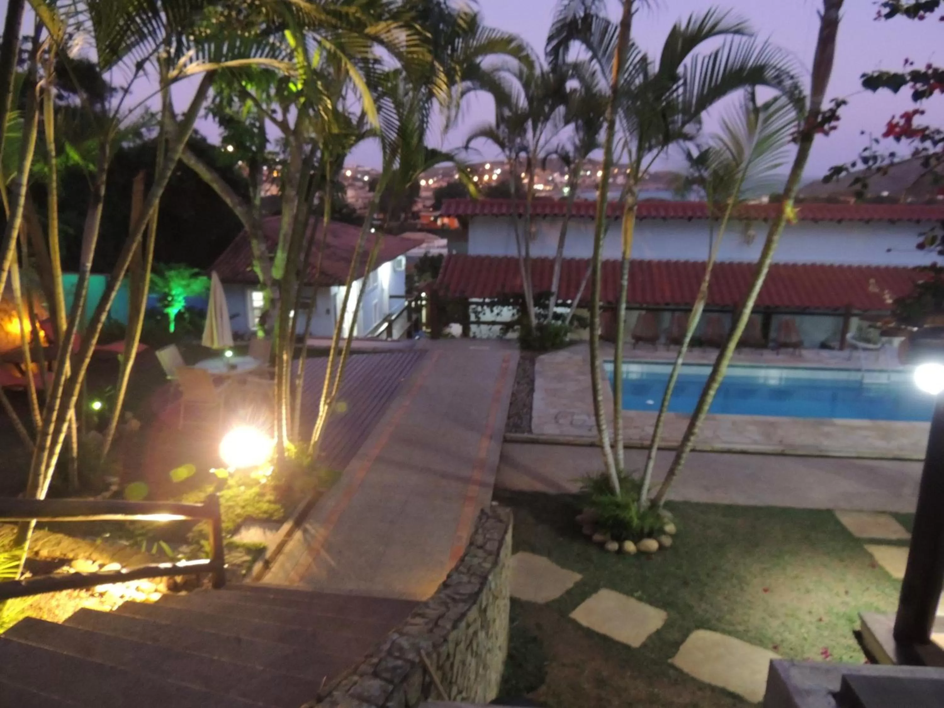 Garden, Swimming Pool in Pousada Akaroa