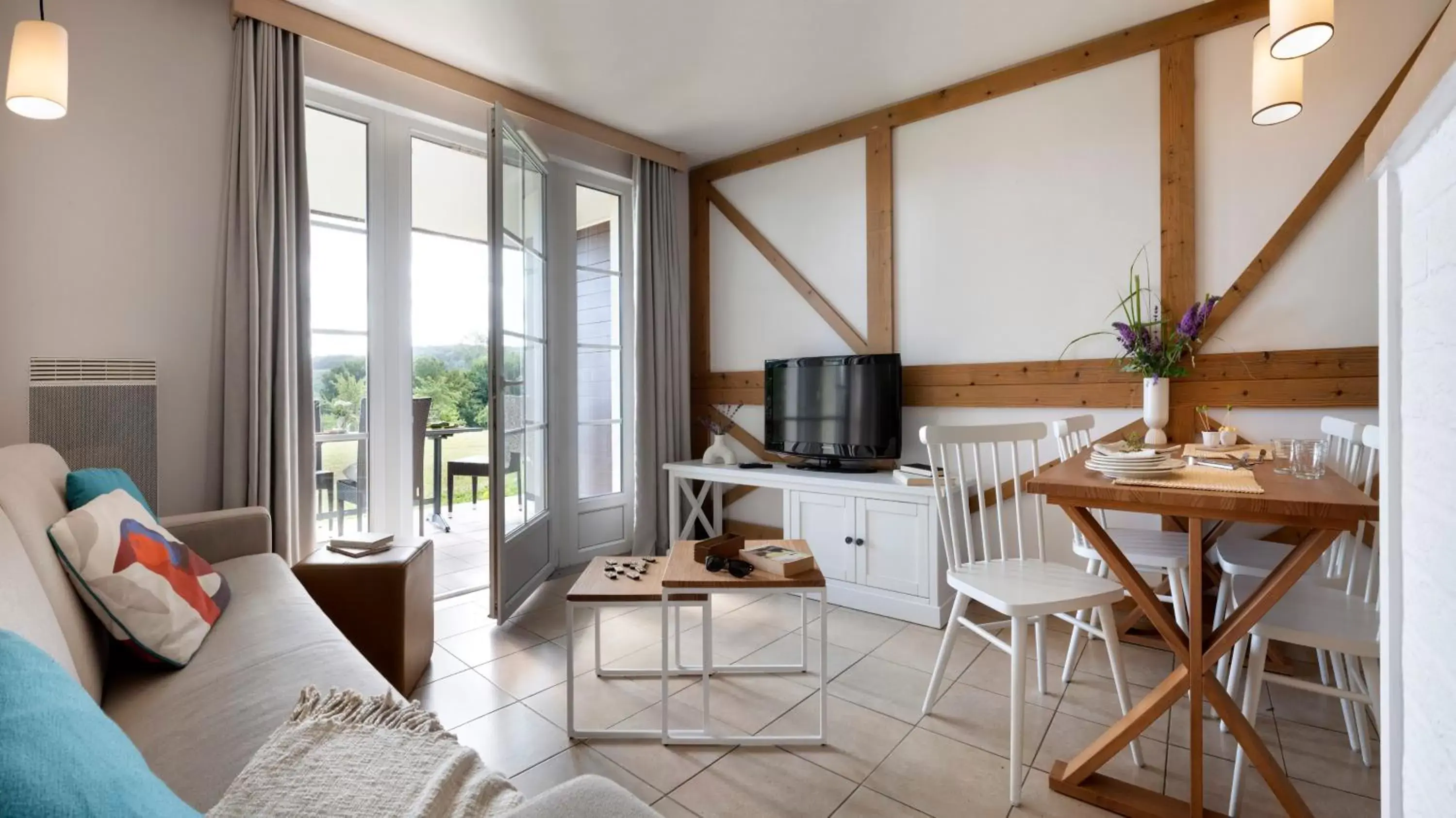 One-Bedroom Apartment with Terrace or Balcony (4 People) in Pierre & Vacances Premium Residence & Spa Houlgate One-Bedroom Apartment with Terrace or Balcony (4 People) in Pierre & Vacances Premium Residence & Spa Houlgate
