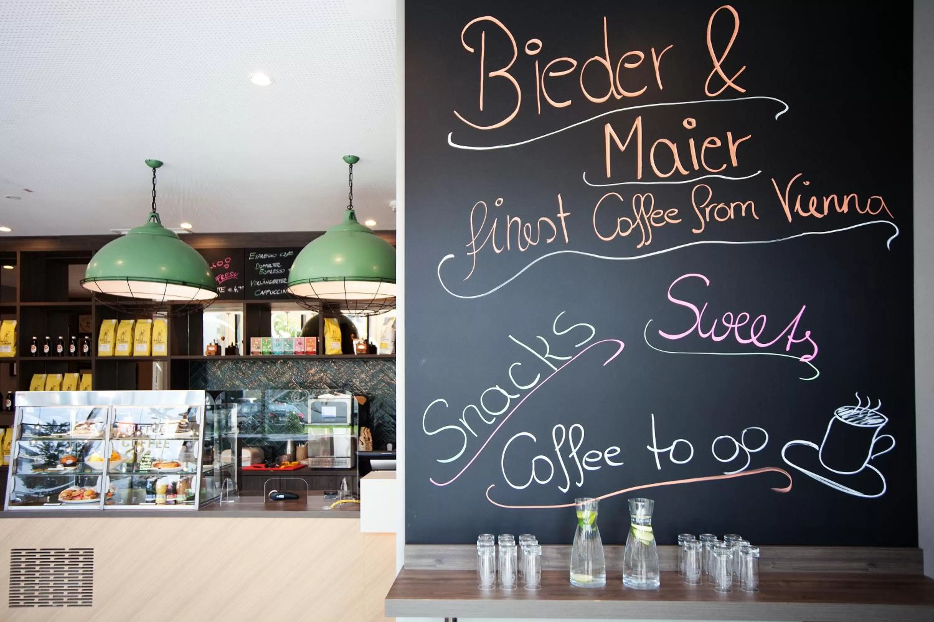 Food and drinks in ibis Styles Klagenfurt am Woerthersee