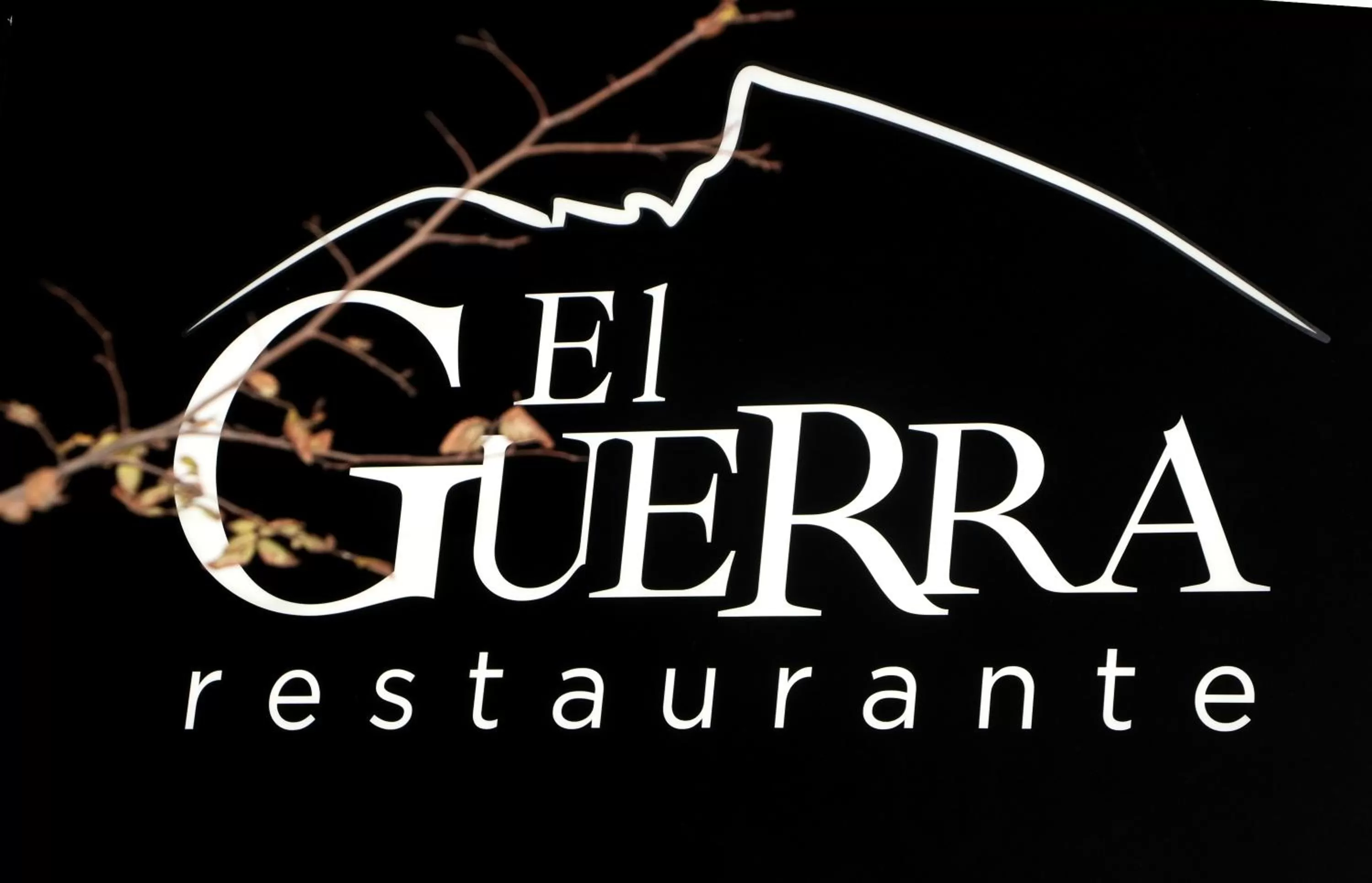 Logo/Certificate/Sign in Hotel El Guerra