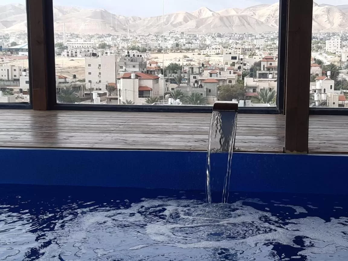 Swimming pool in Dolphin Suites