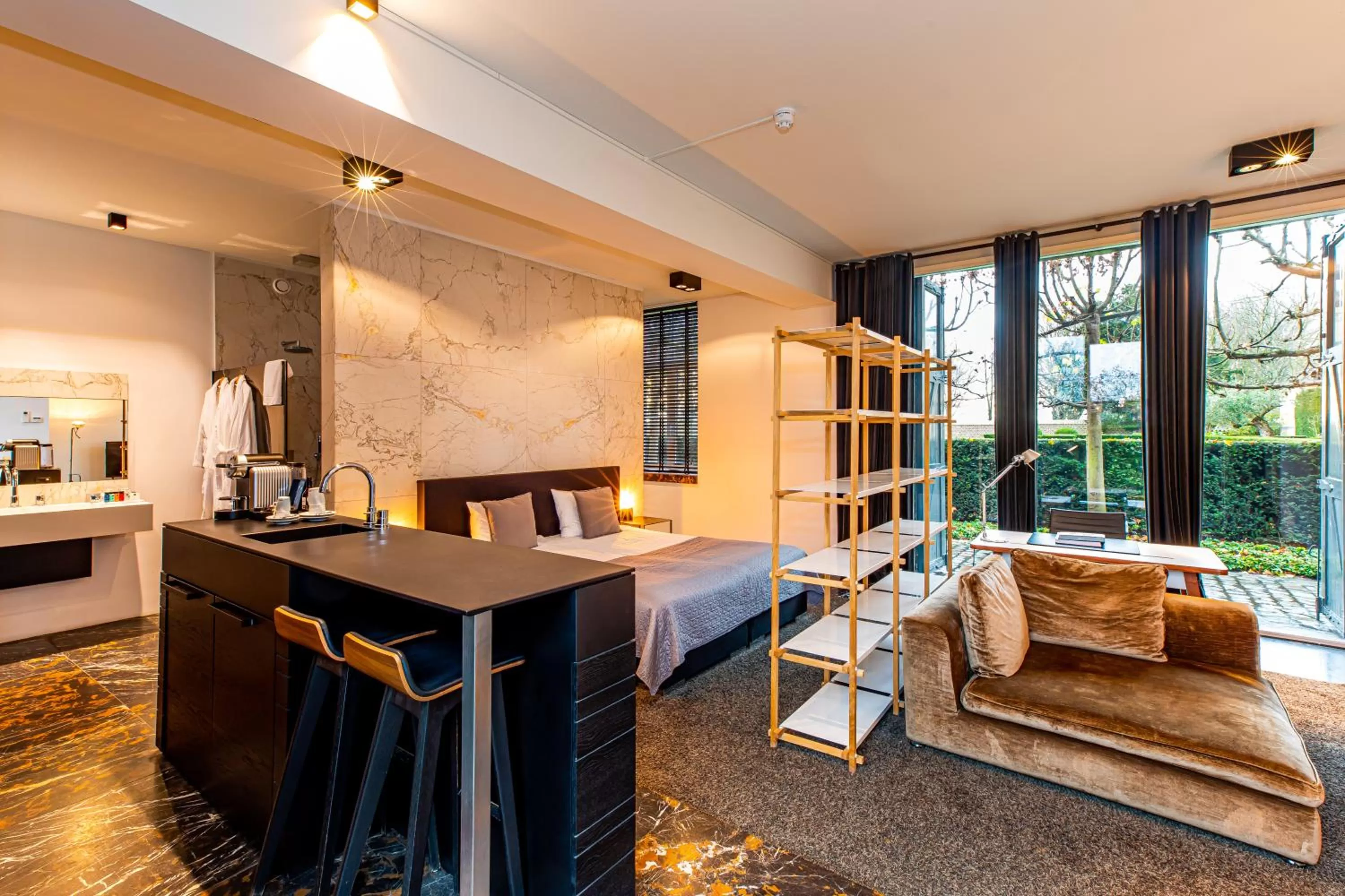 Bed in Landgoed Kasteel de Hoogenweerth