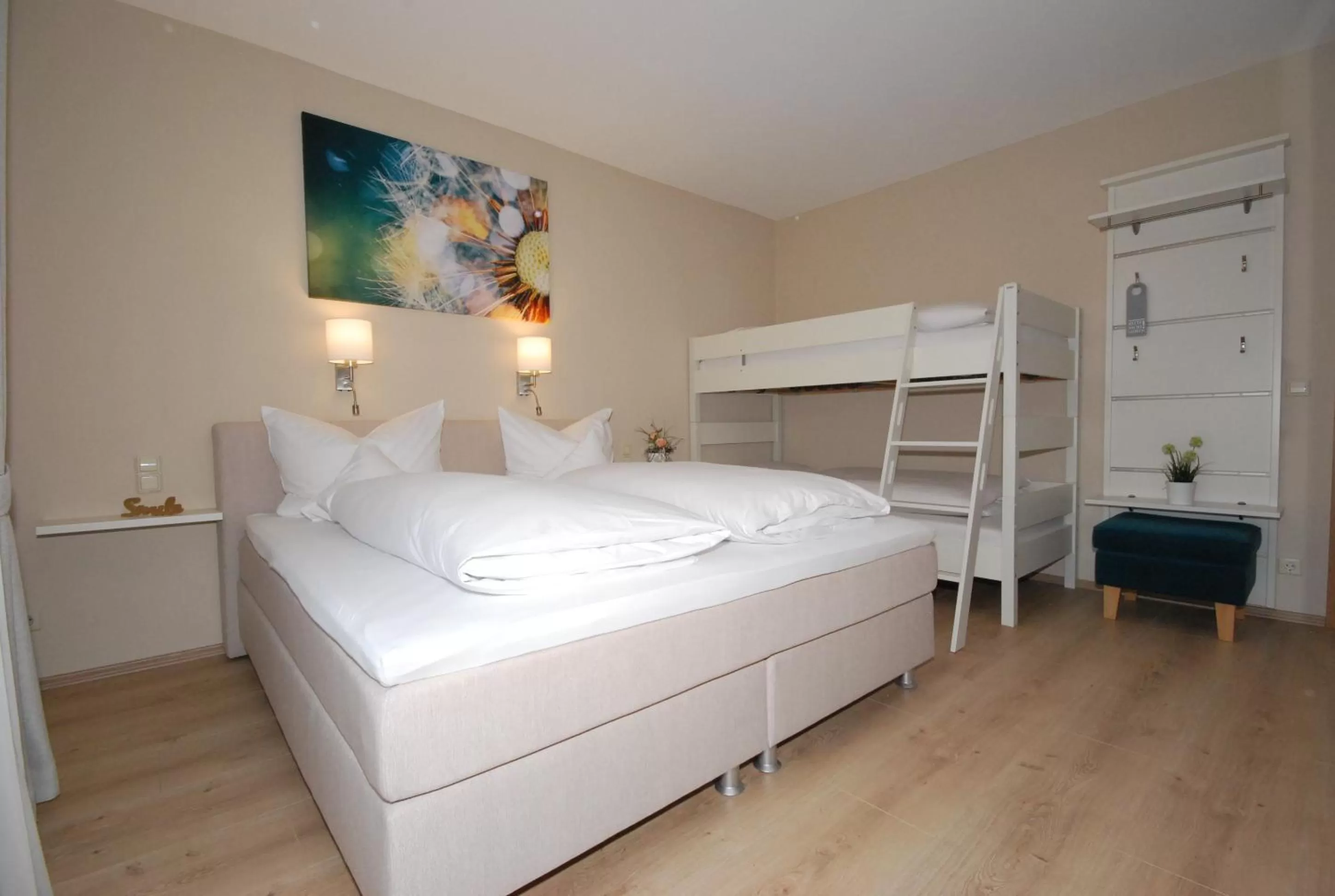 Photo of the whole room, Bed in Hotel Colosseum