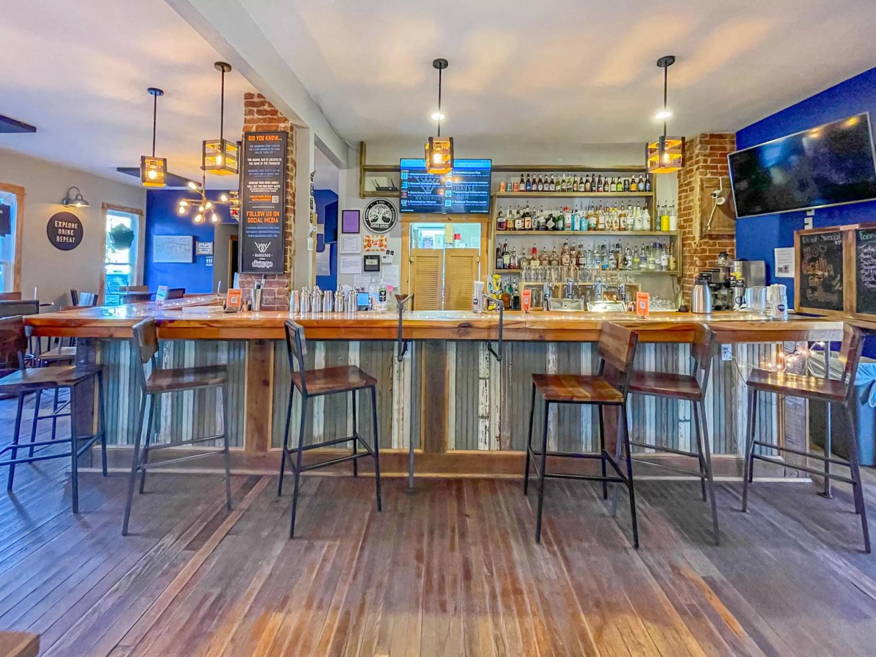 Lounge or bar in The Wanderoo Lodge