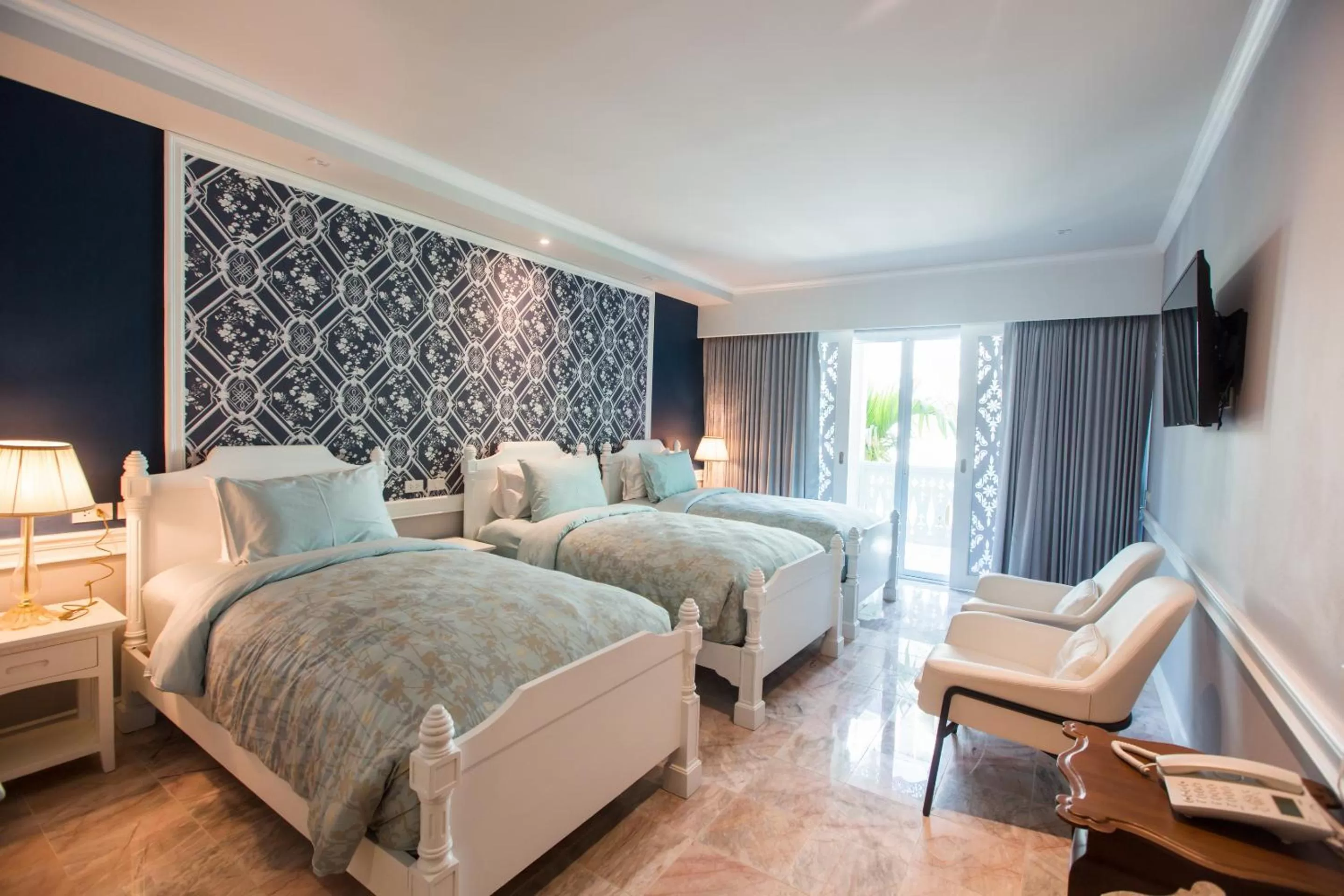 Bedroom, Bed in At Pingnakorn Riverside