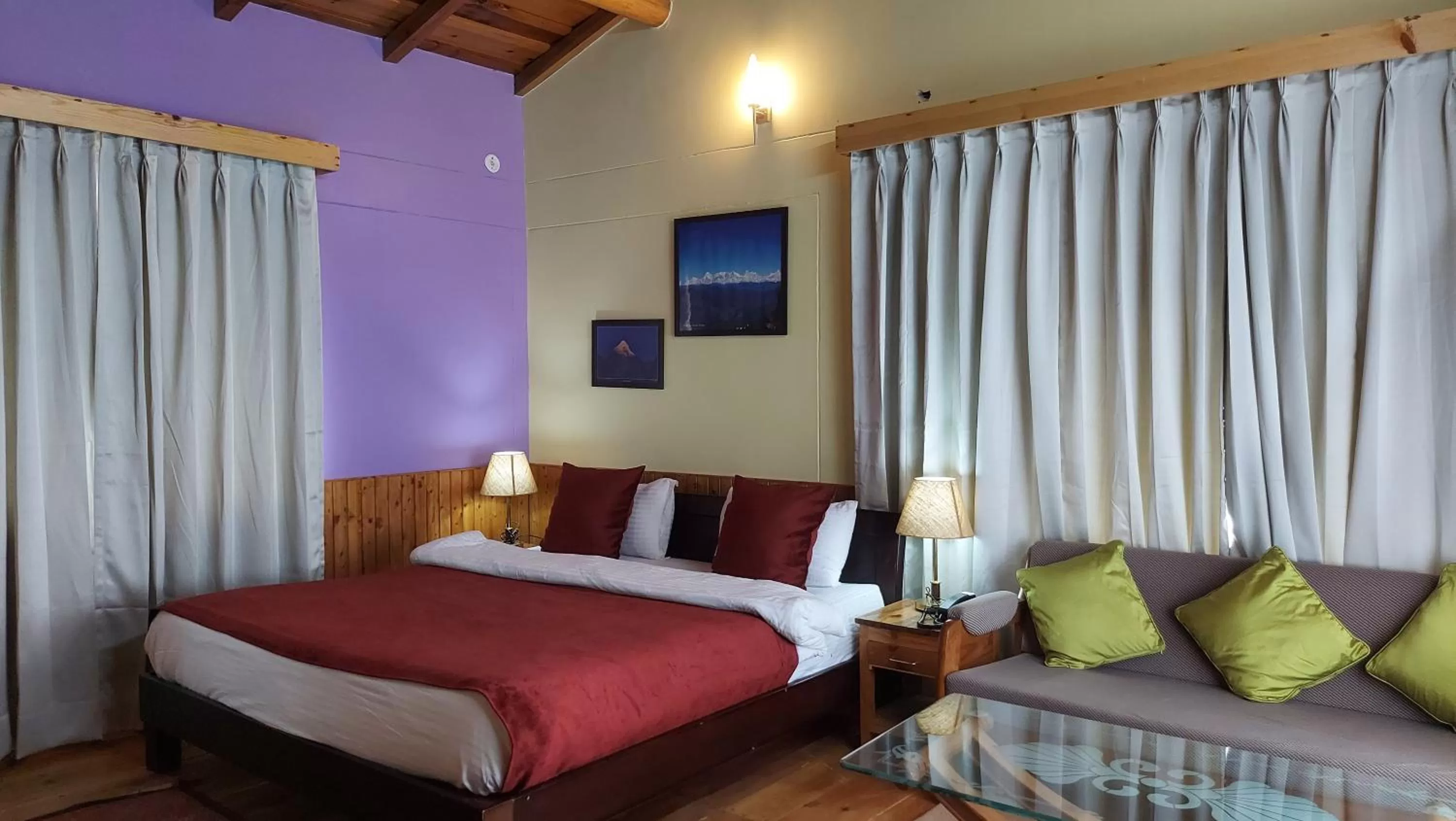 One-Bedroom Suite in Kasar Himalaya Holiday Home