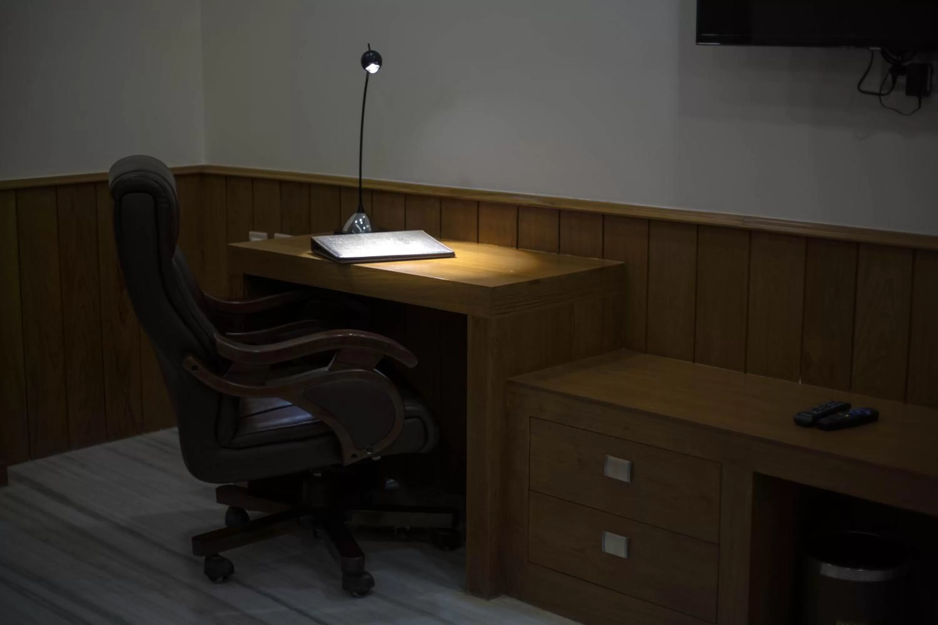 hair dresser in Hotel Amil