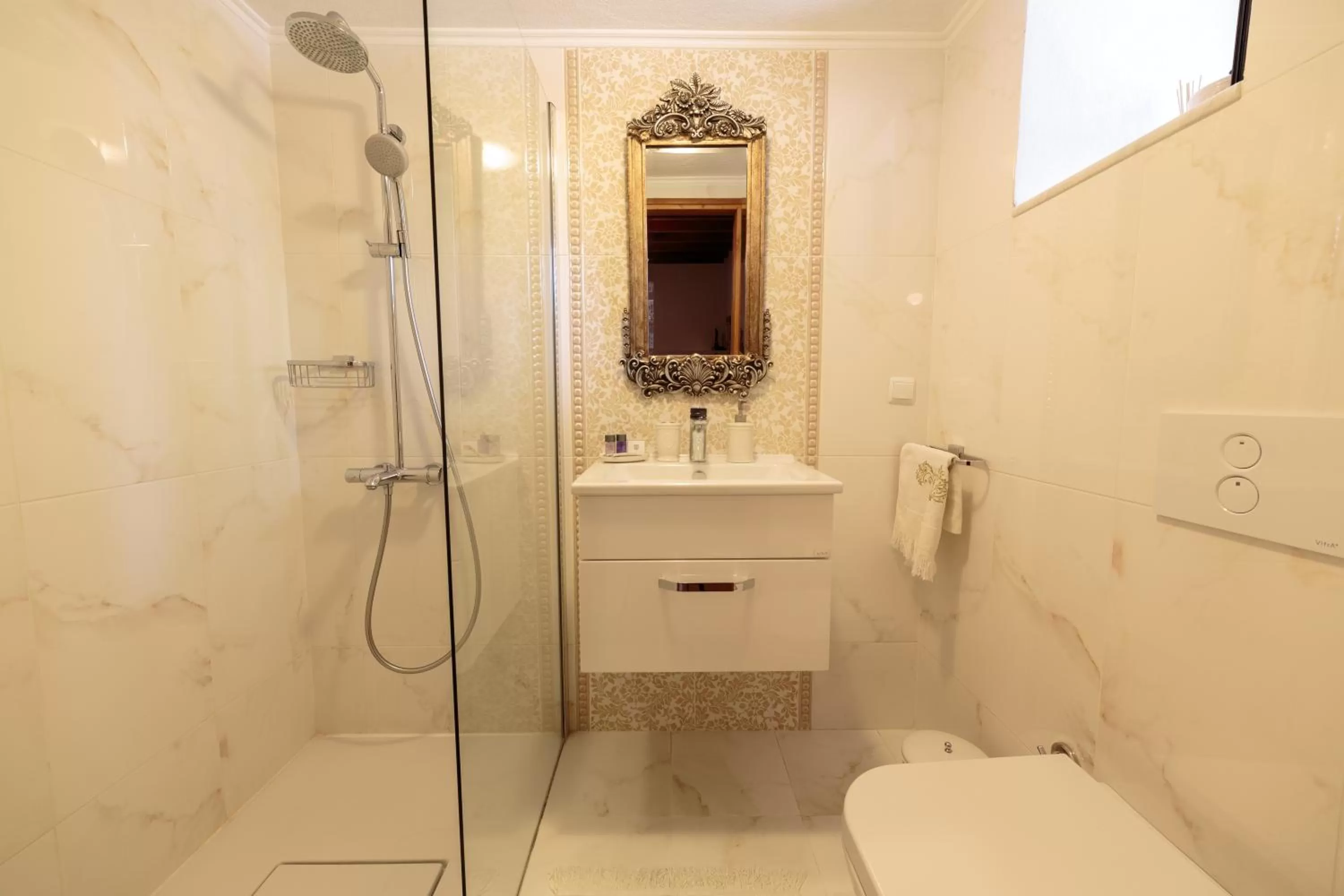 Decorative detail, Bathroom in Ha La Bodrum