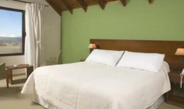 Photo of the whole room, Bed in Hosteria Roblesur
