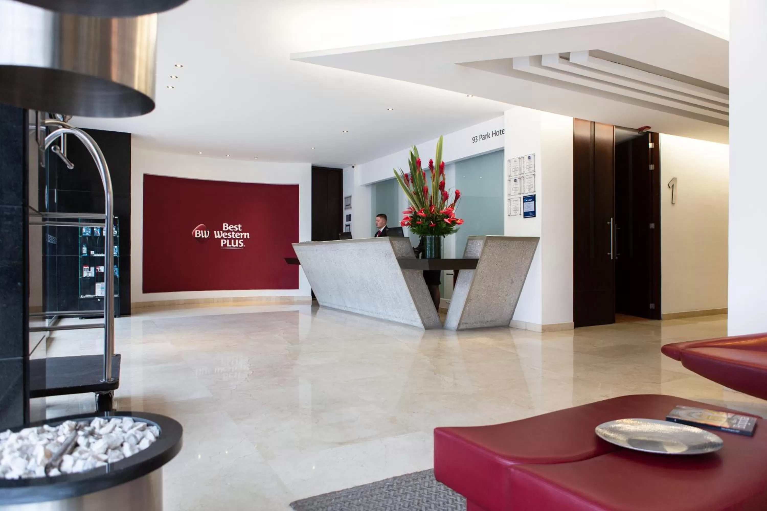 Lobby or reception in Best Western Plus 93 Park Hotel
