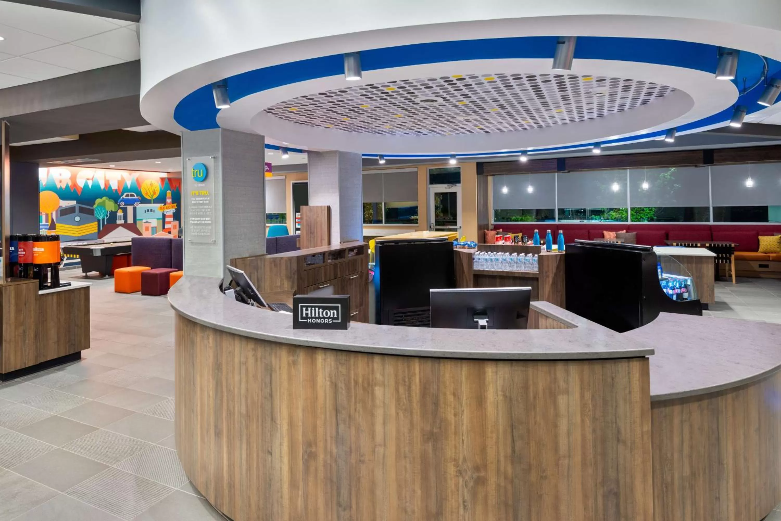 Lobby or reception in Tru By Hilton Spartanburg