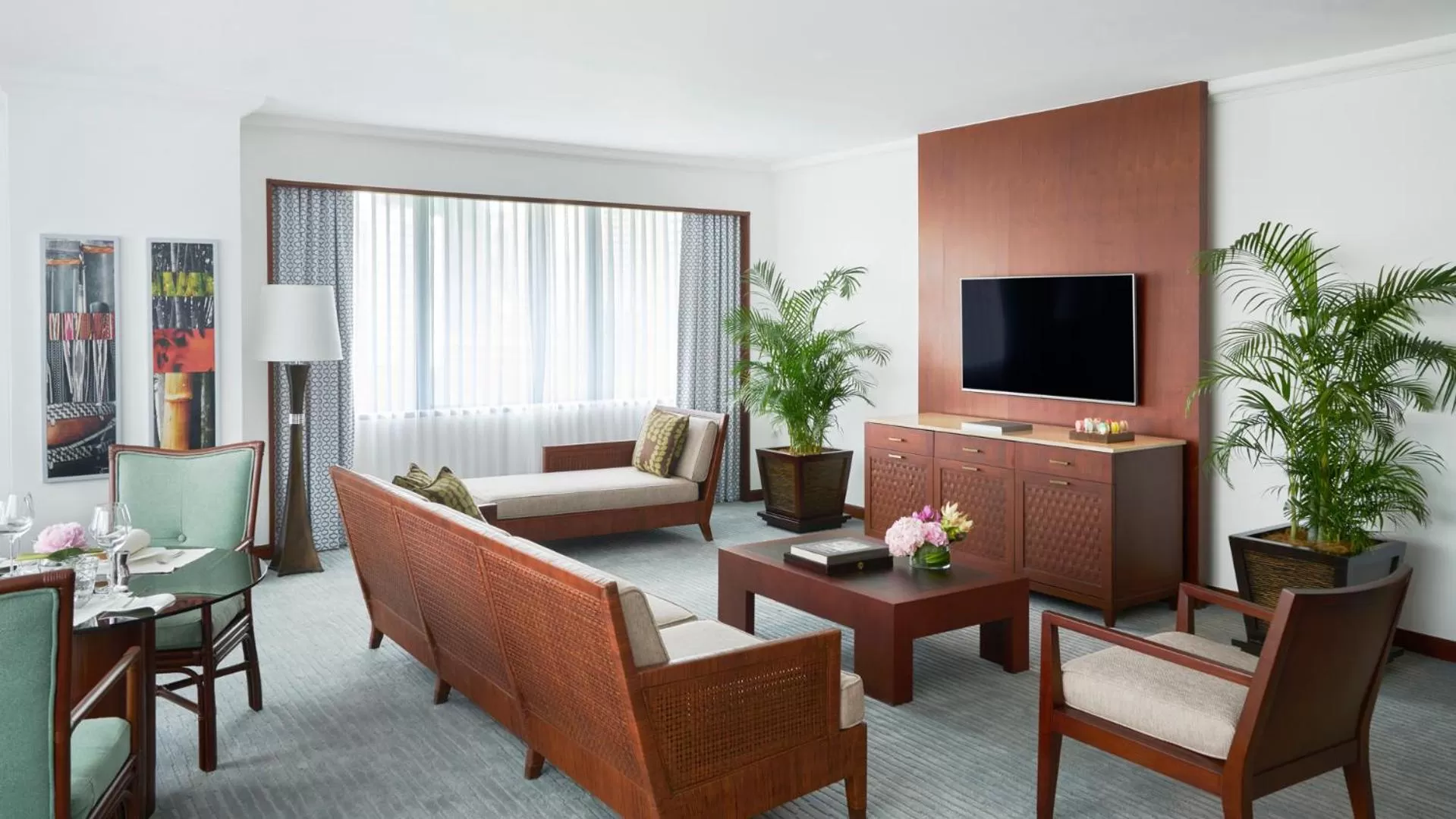 Living room in The Peninsula Manila