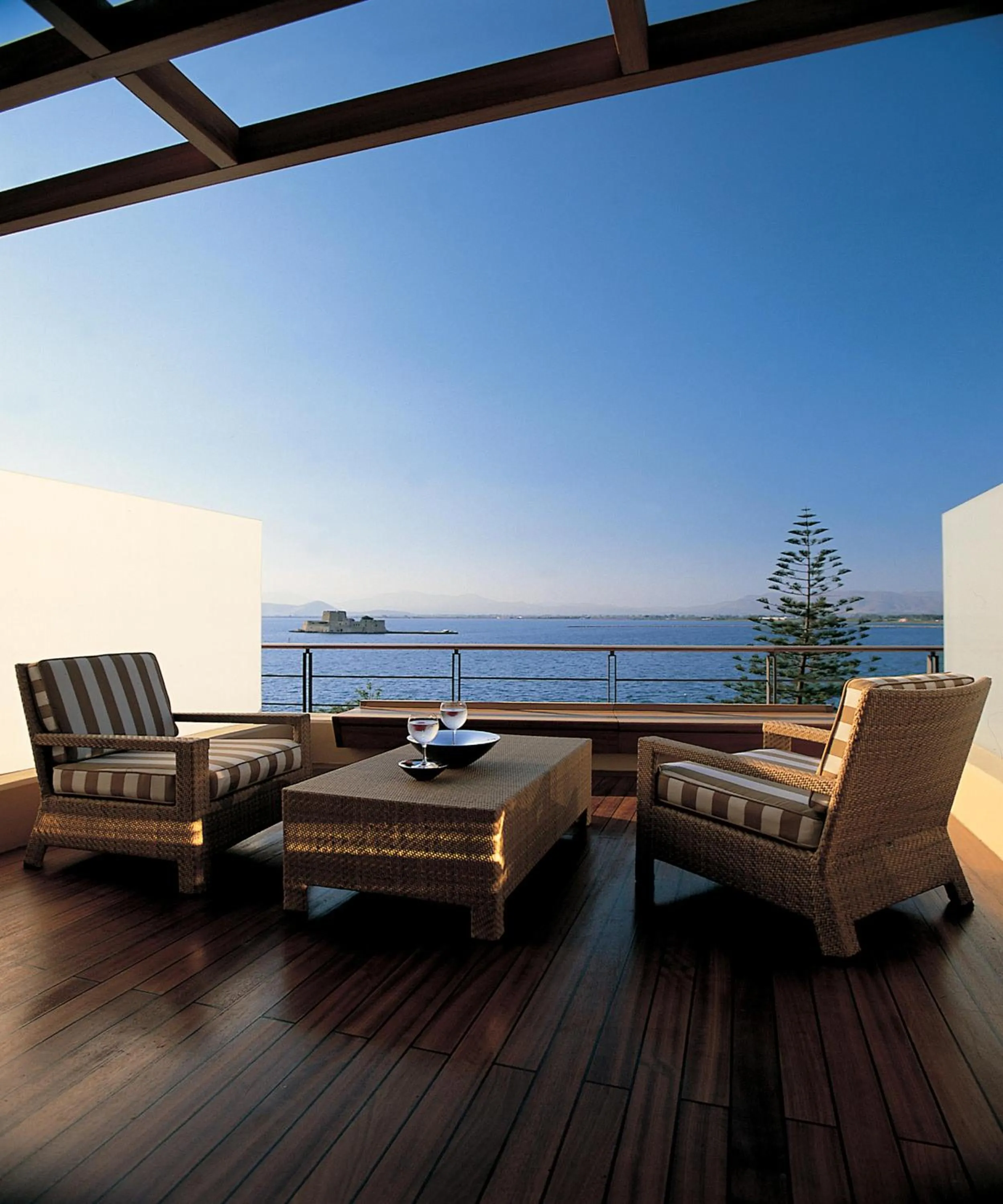 Patio in Amphitryon Hotel