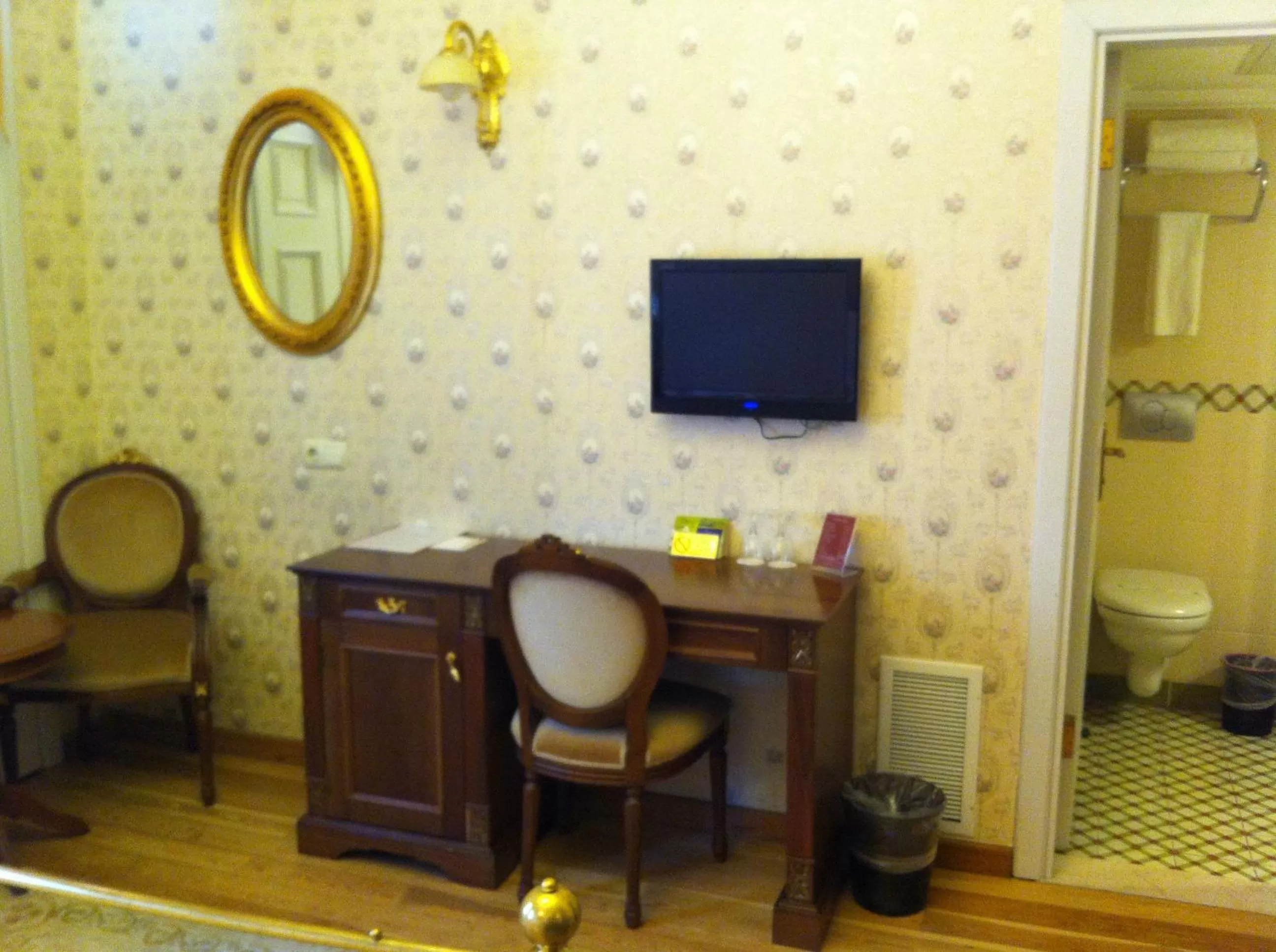 Decorative detail in Darussaade Hotel Old City - Sultanahmet