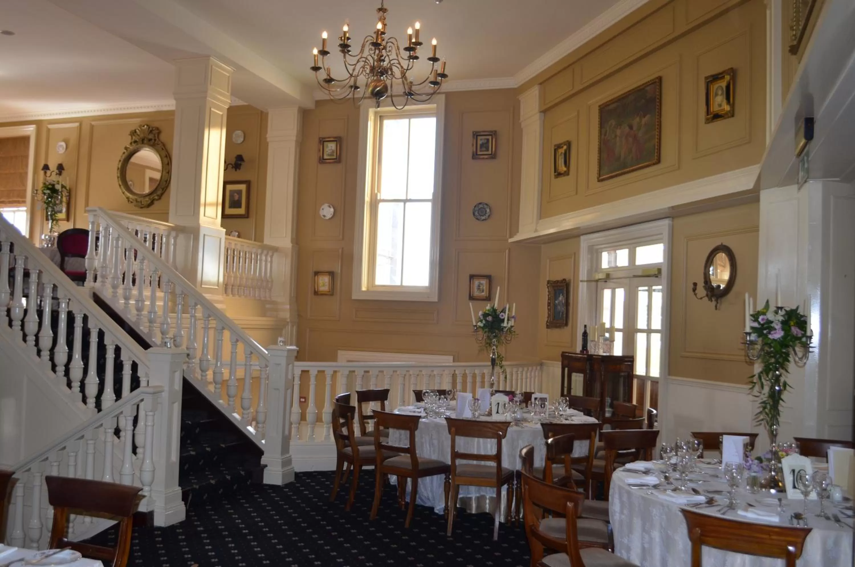 Restaurant/places to eat in The Listowel Arms Hotel