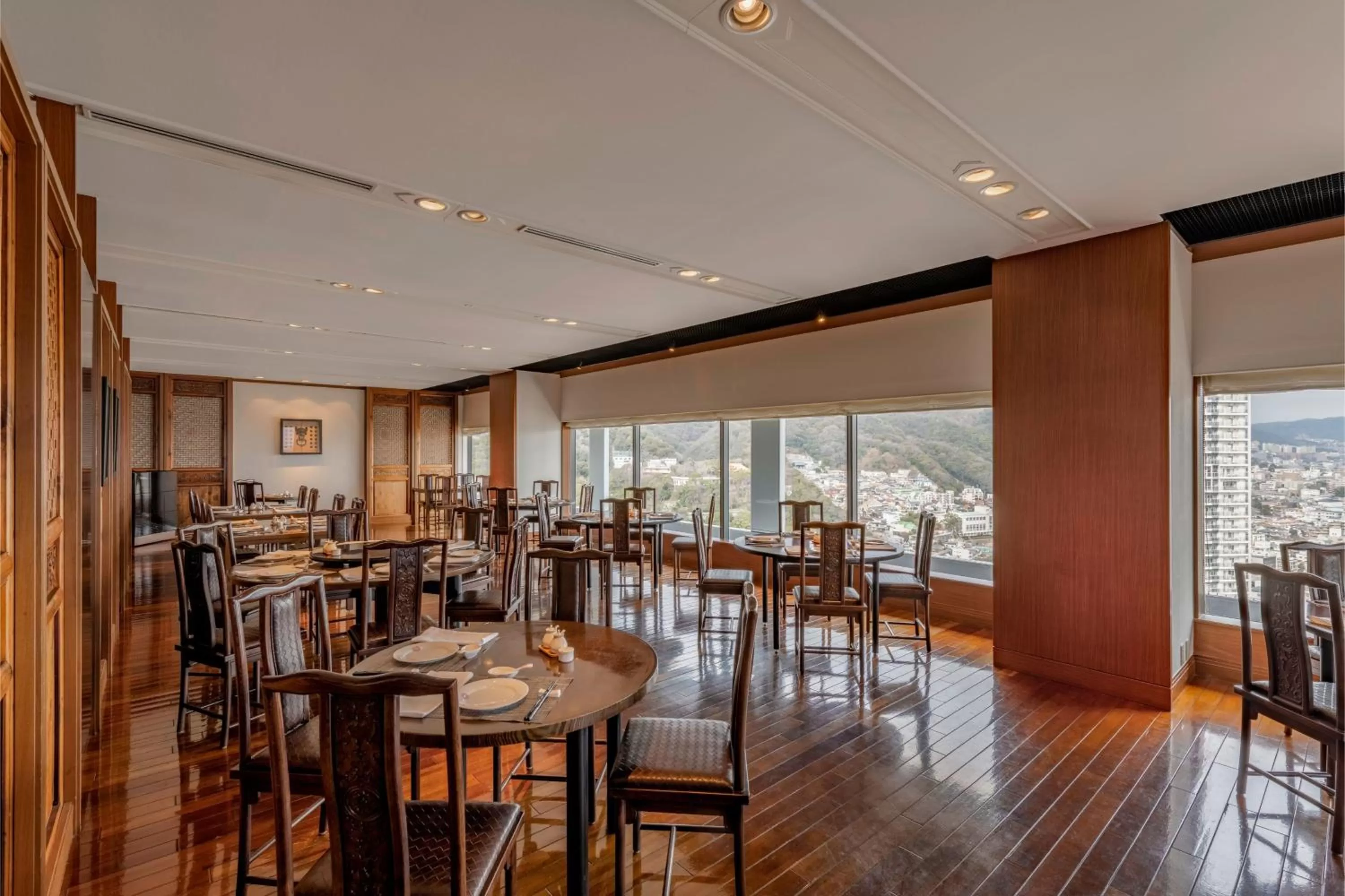 Restaurant/places to eat in ANA Crowne Plaza Kobe by IHG