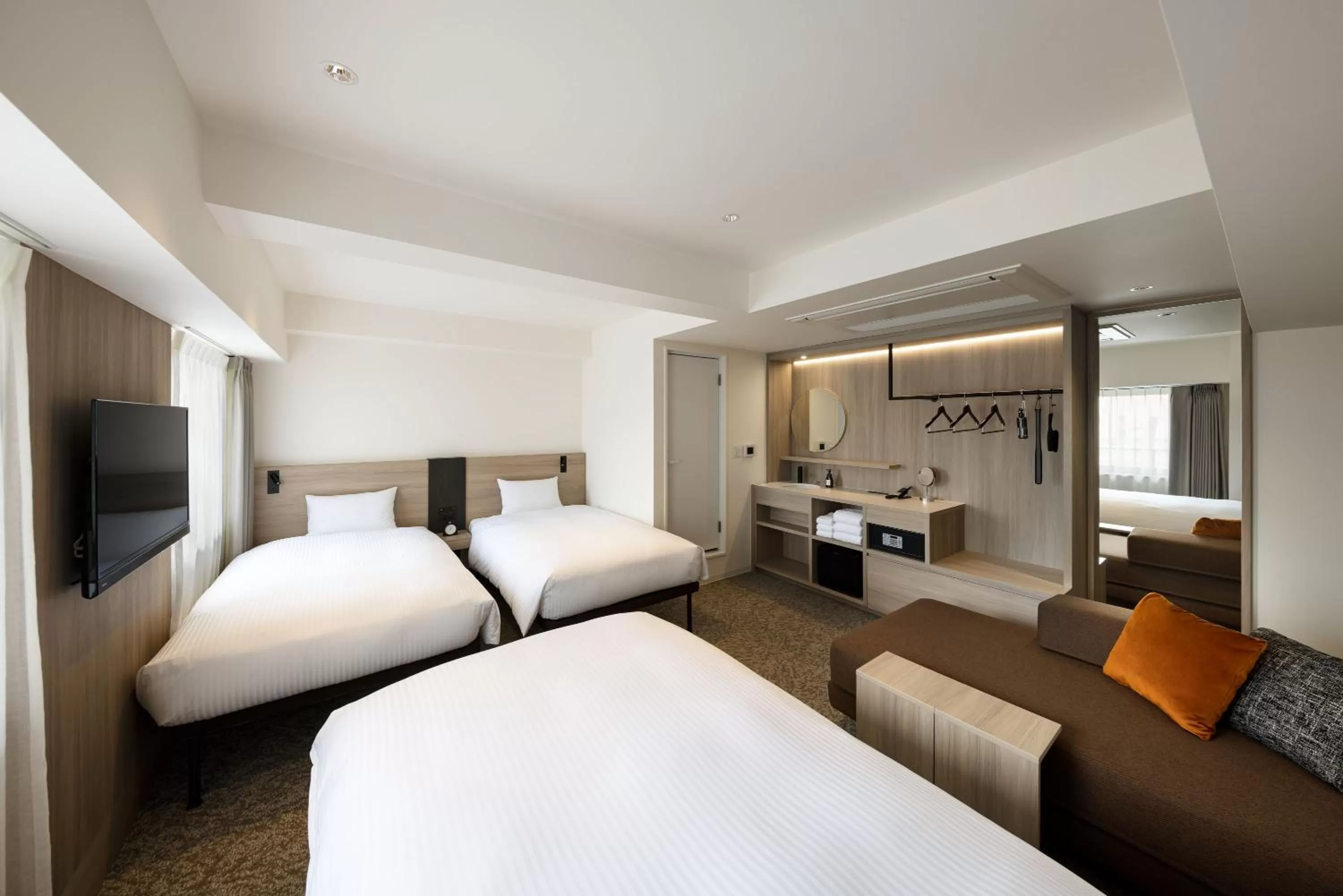 Photo of the whole room in the b namba-kuromon