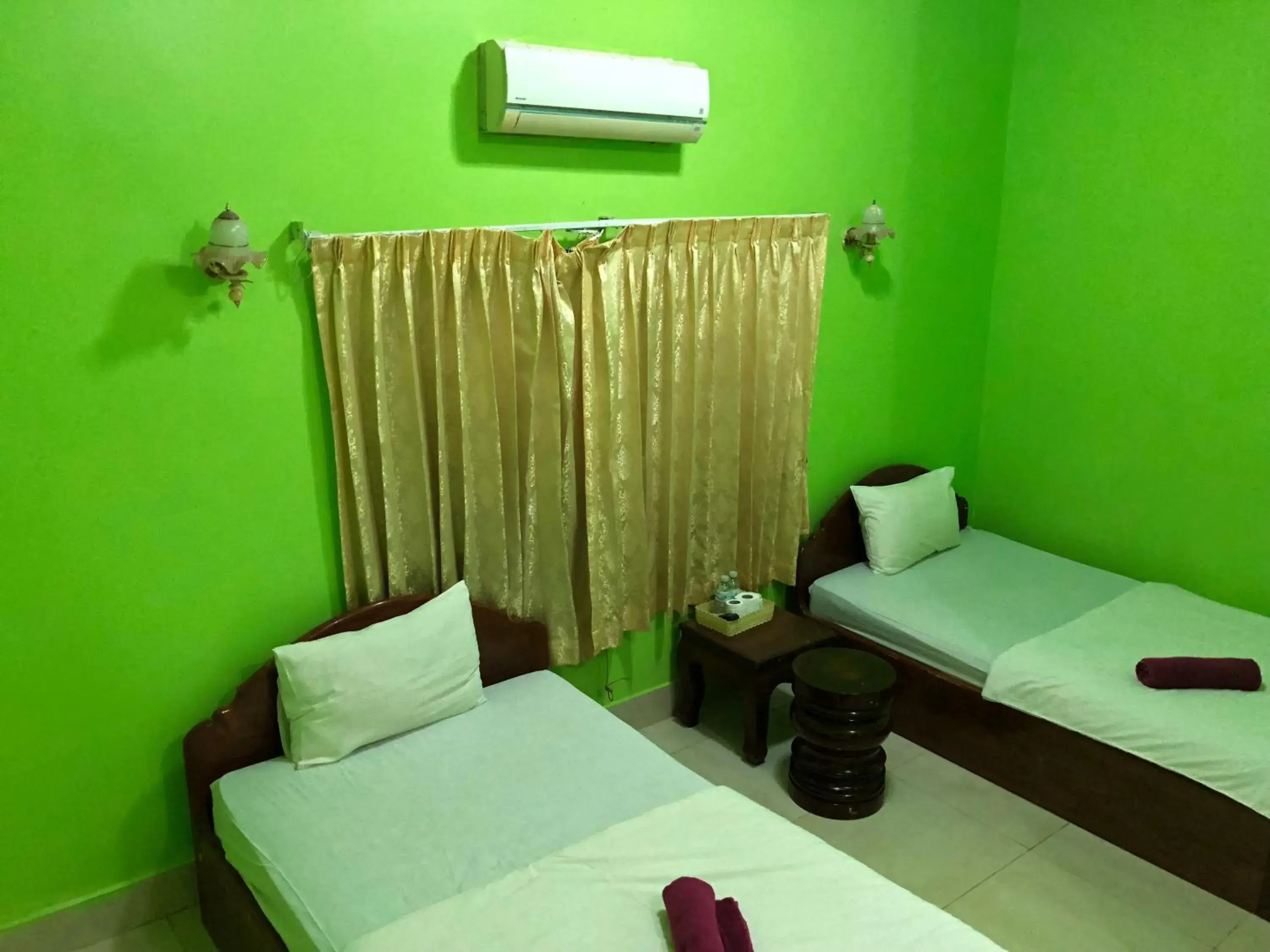 Standard Twin Room in Sam So Guesthouse Standard Twin Room in Sam So Guesthouse