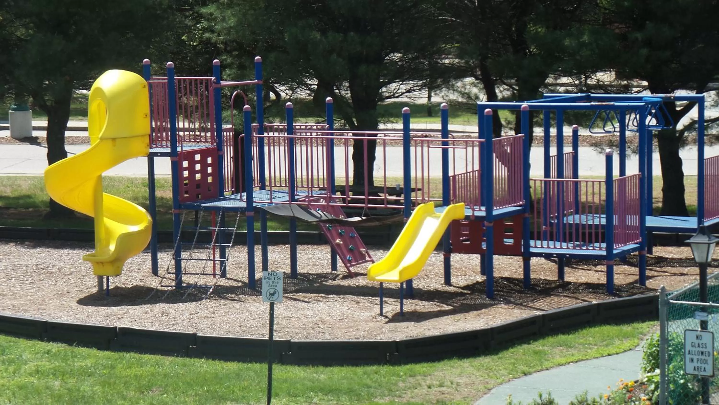 Children play ground in Green Granite Inn, Ascend Hotel Collection