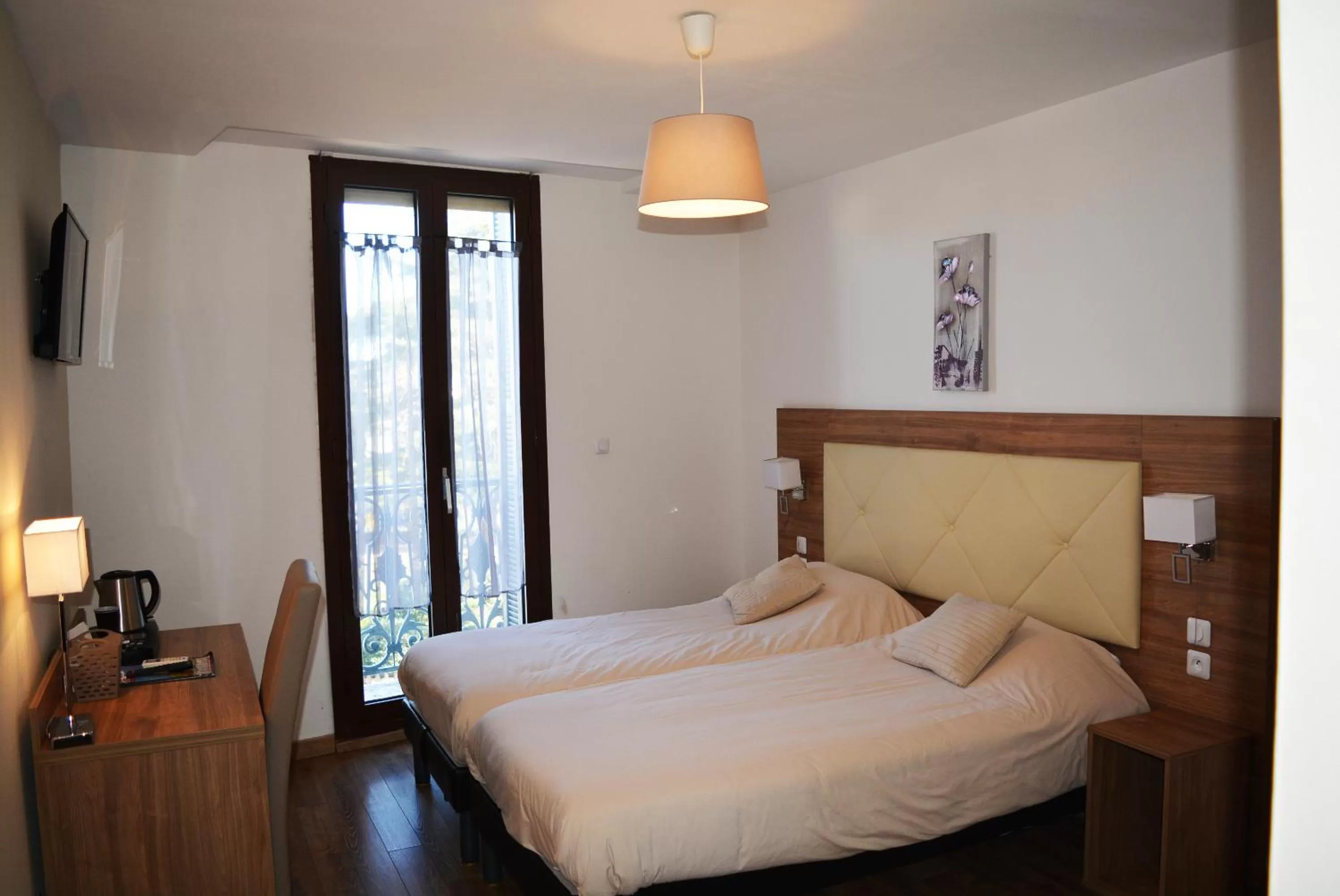 Superior Twin Room in Le Grand Hôtel Molière