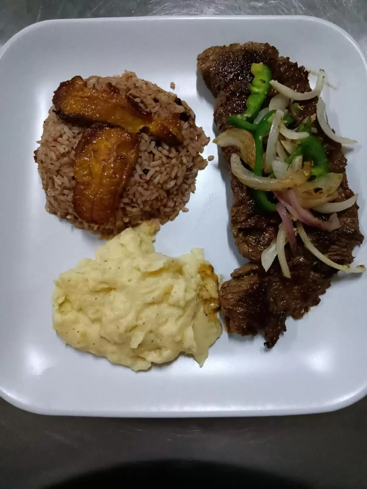 Restaurant/places to eat, Food in Sunshine View Hotel and Restaurant