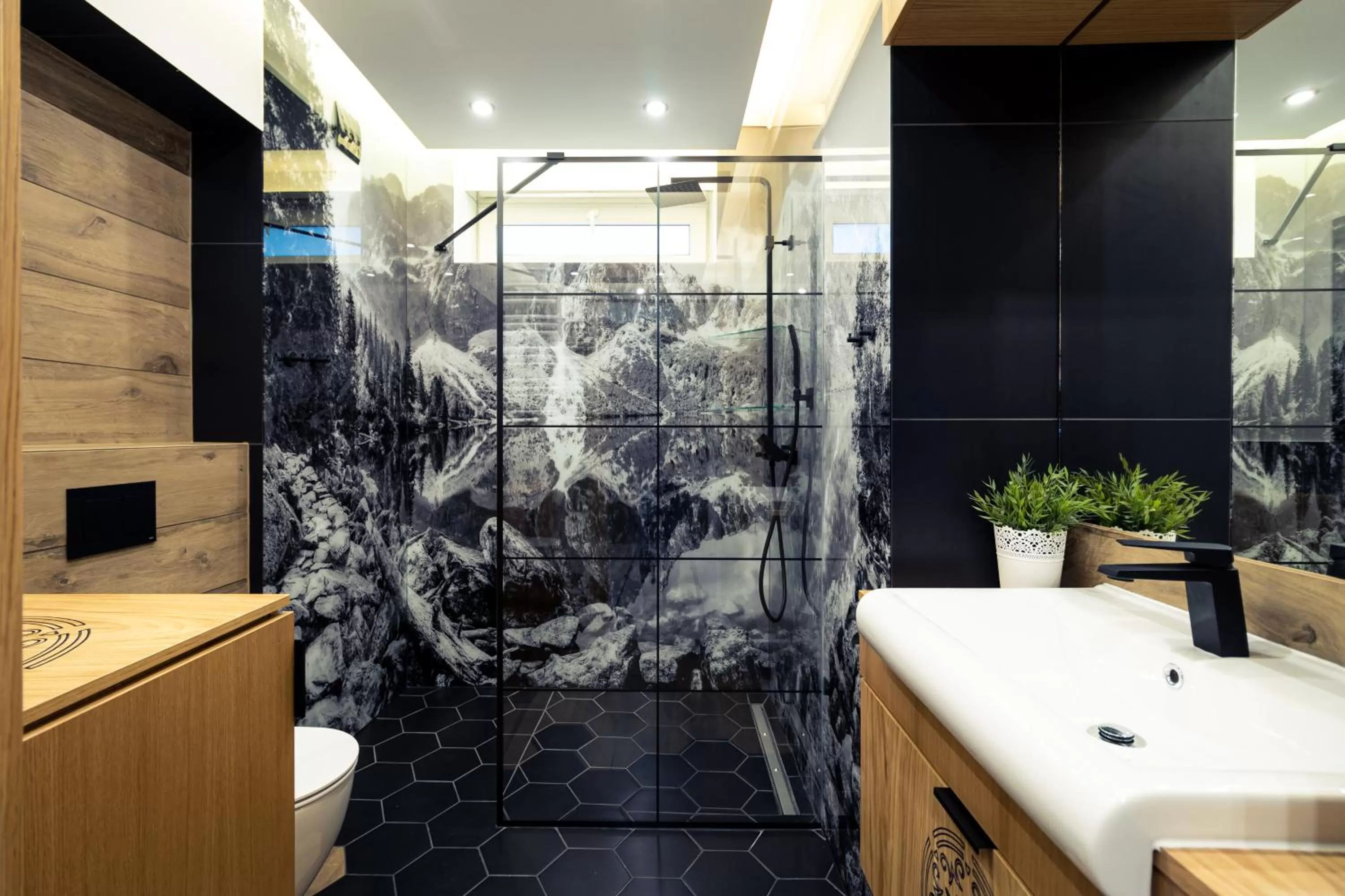 Shower, Bathroom in Jagiellońska Residence