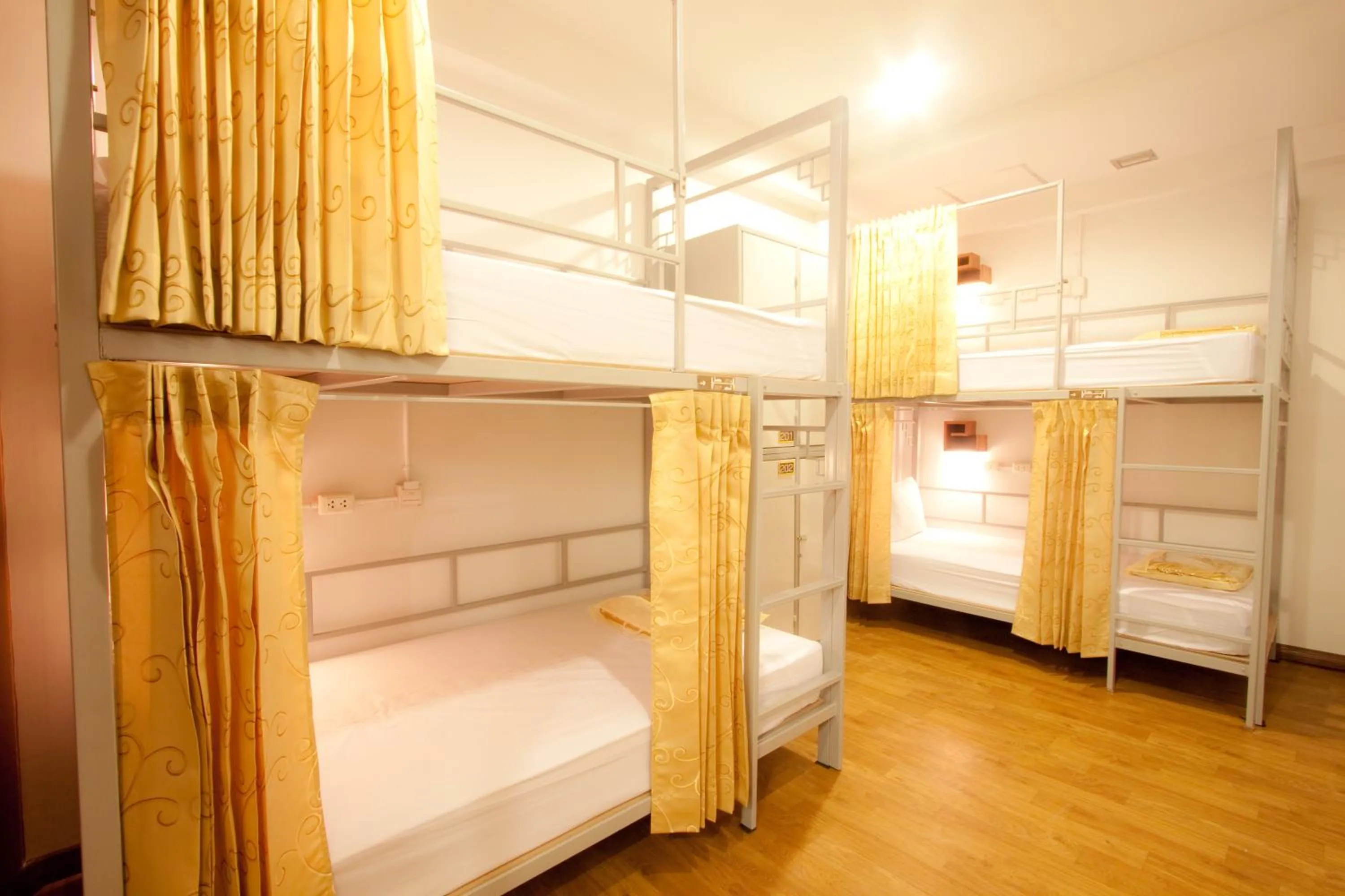 bunk bed in China Town Hotel - SHA Plus Certified
