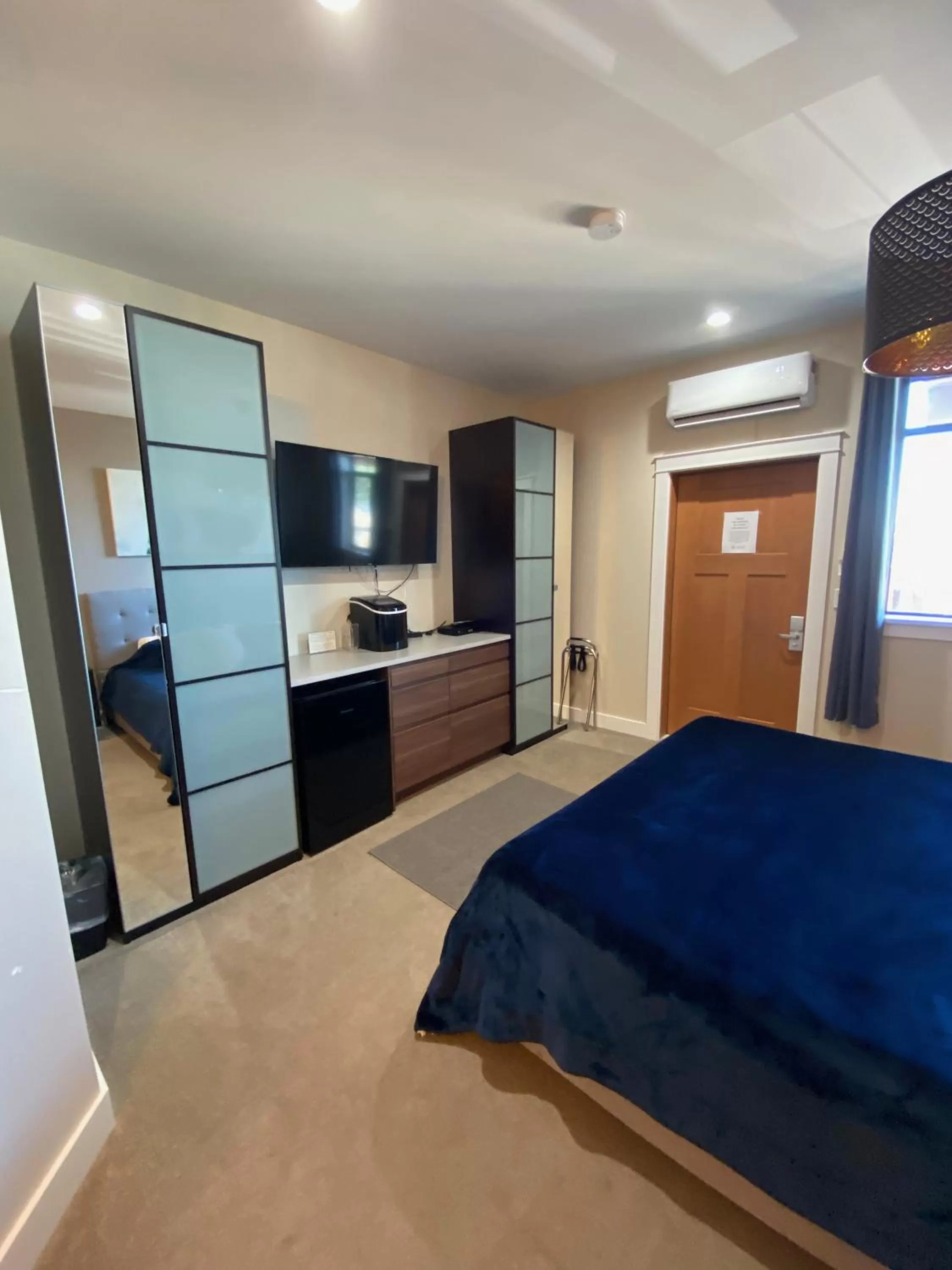 Photo of the whole room in Beyond Bliss Suites & Spa