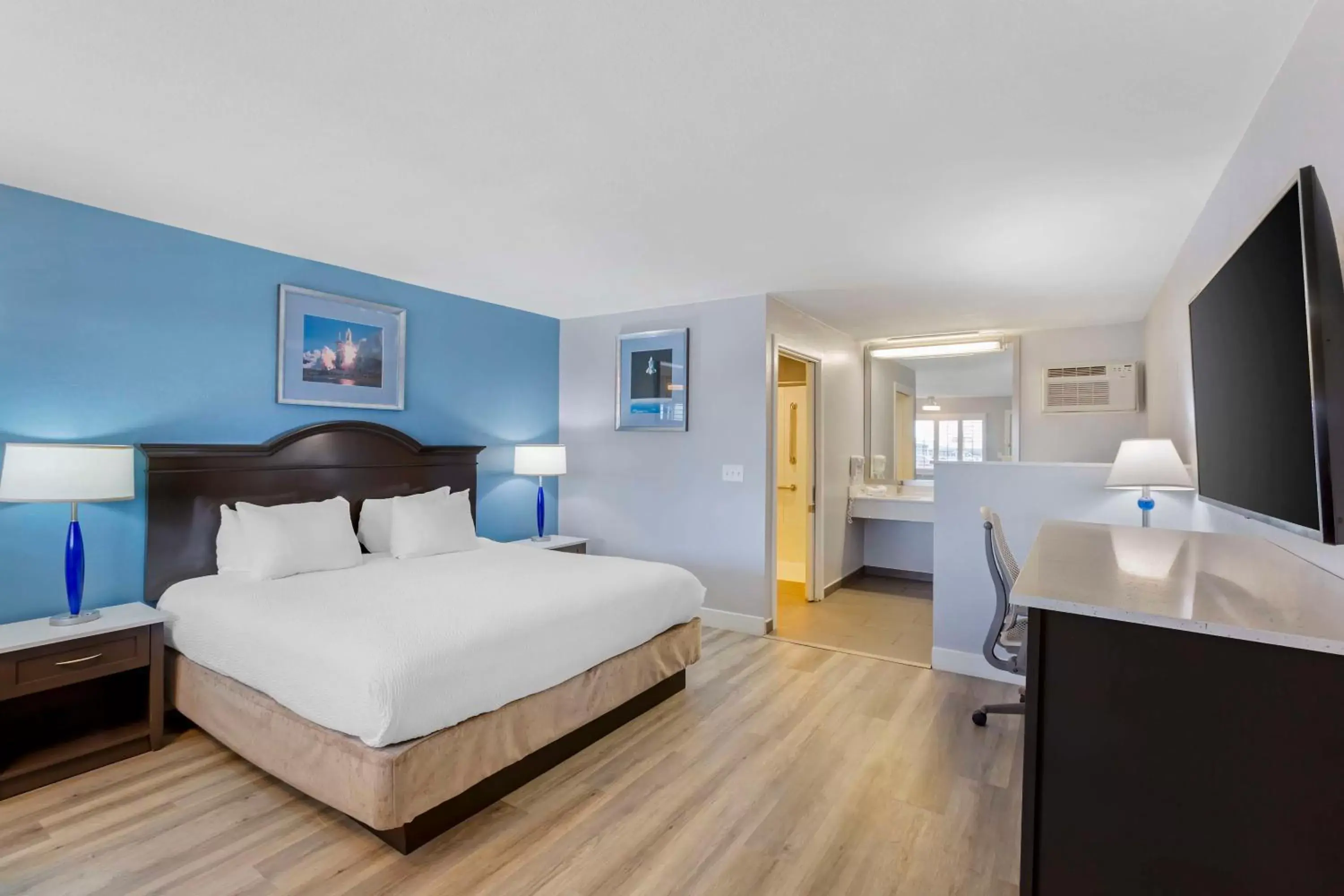 King Room - Disability Access - Non Smoking in Best Western Space Age Lodge King Room - Disability Access - Non Smoking in Best Western Space Age Lodge