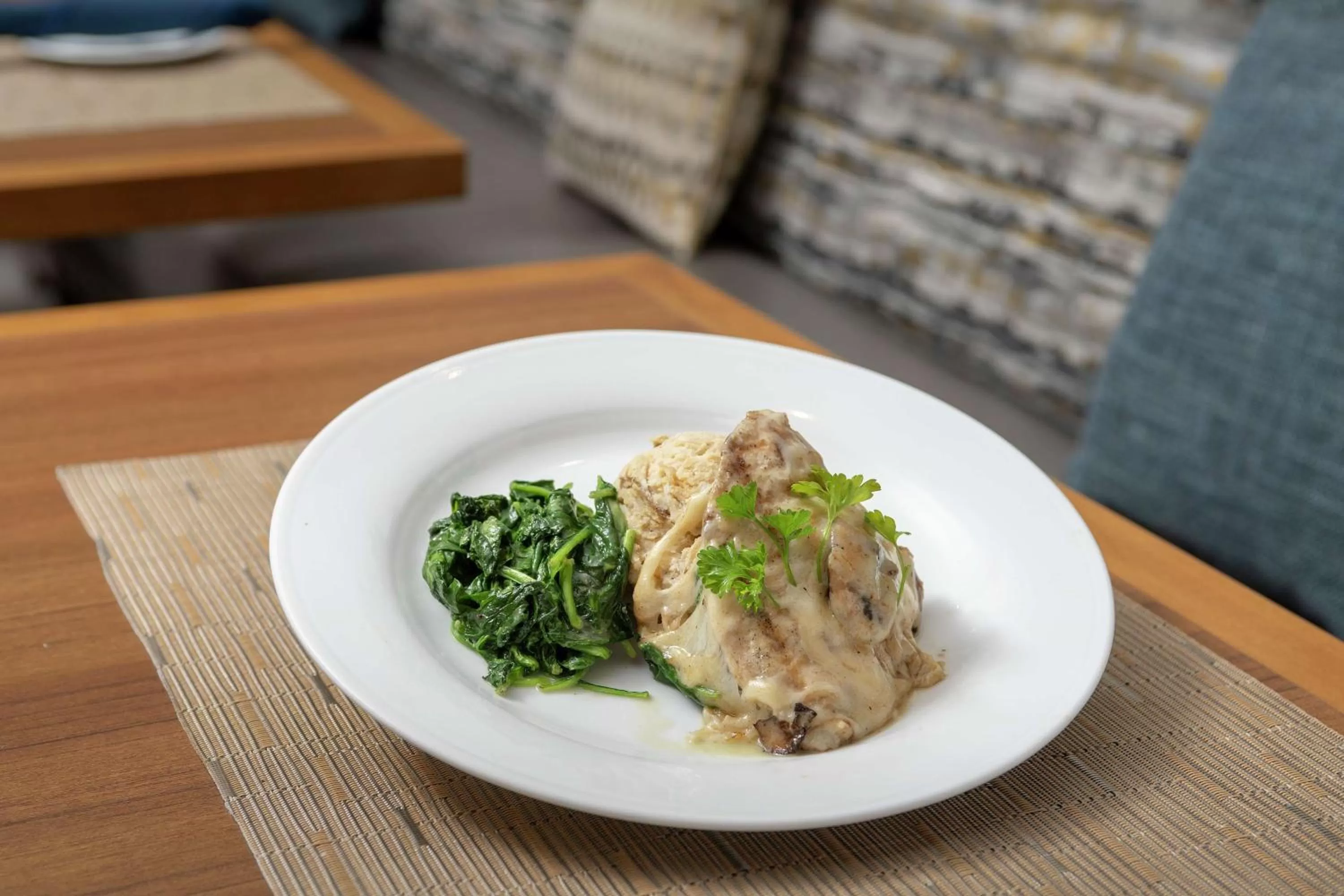 Restaurant/places to eat in Hilton Garden Inn Westchester Dobbs Ferry