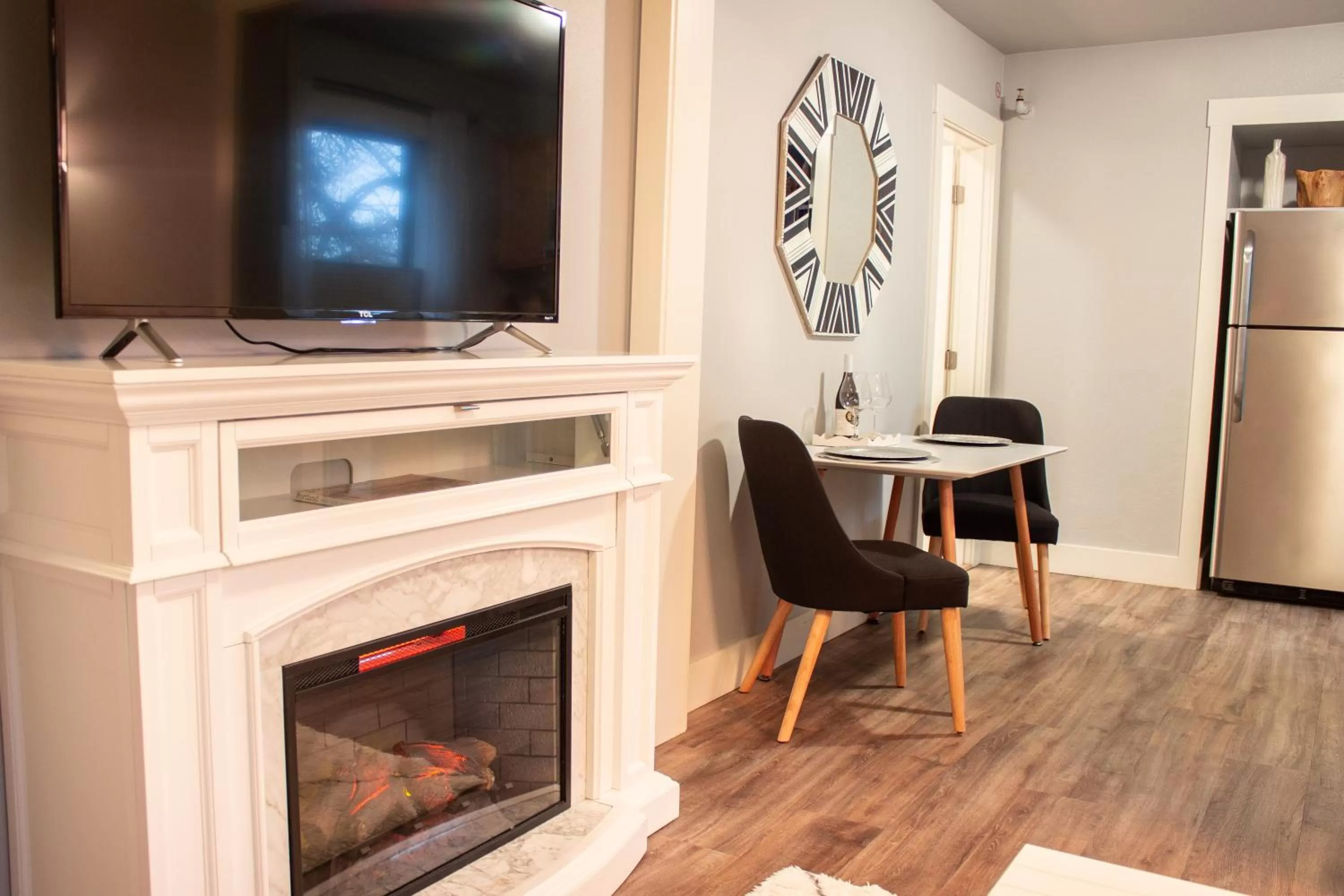 Kitchen or kitchenette in Douglas On Third