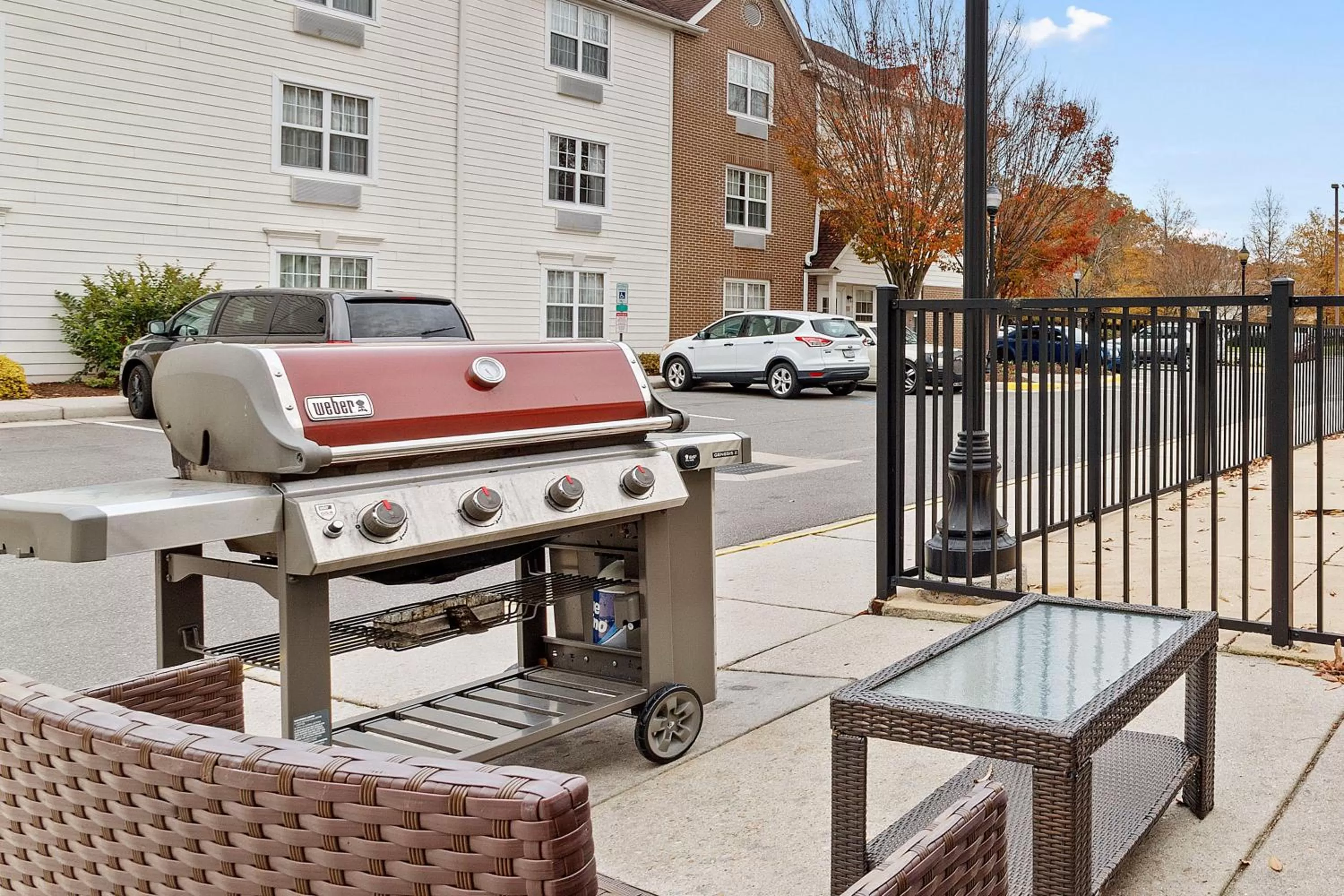 BBQ facilities in Extended Stay America Suites - Norfolk - Virginia Beach