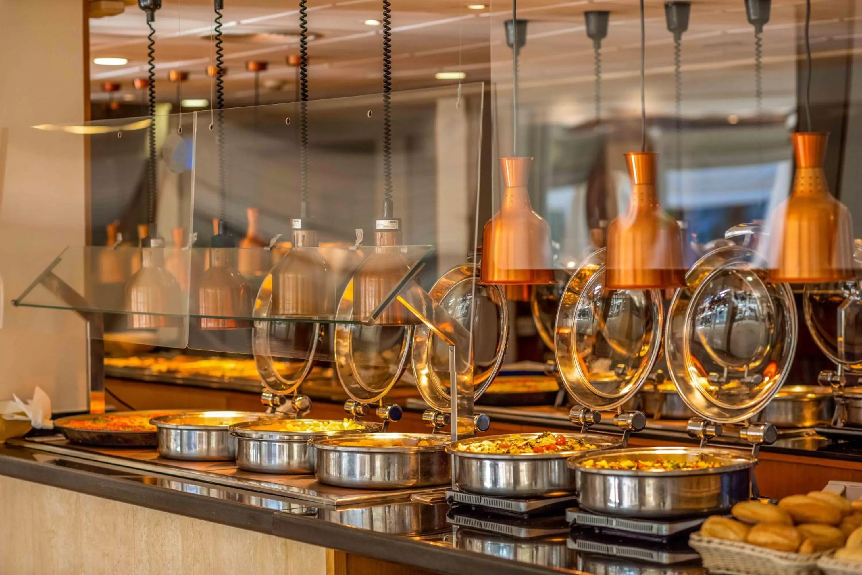 Food and drinks in Valentin Park Club