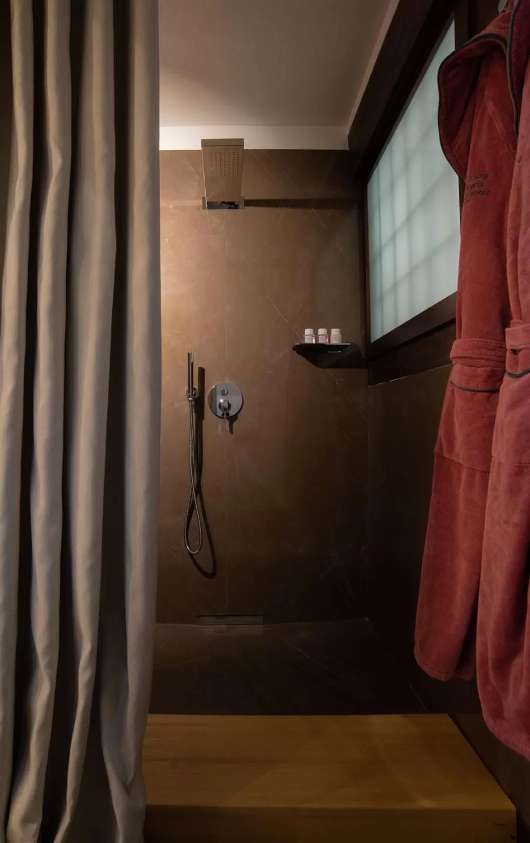 Shower in Eight Venezia