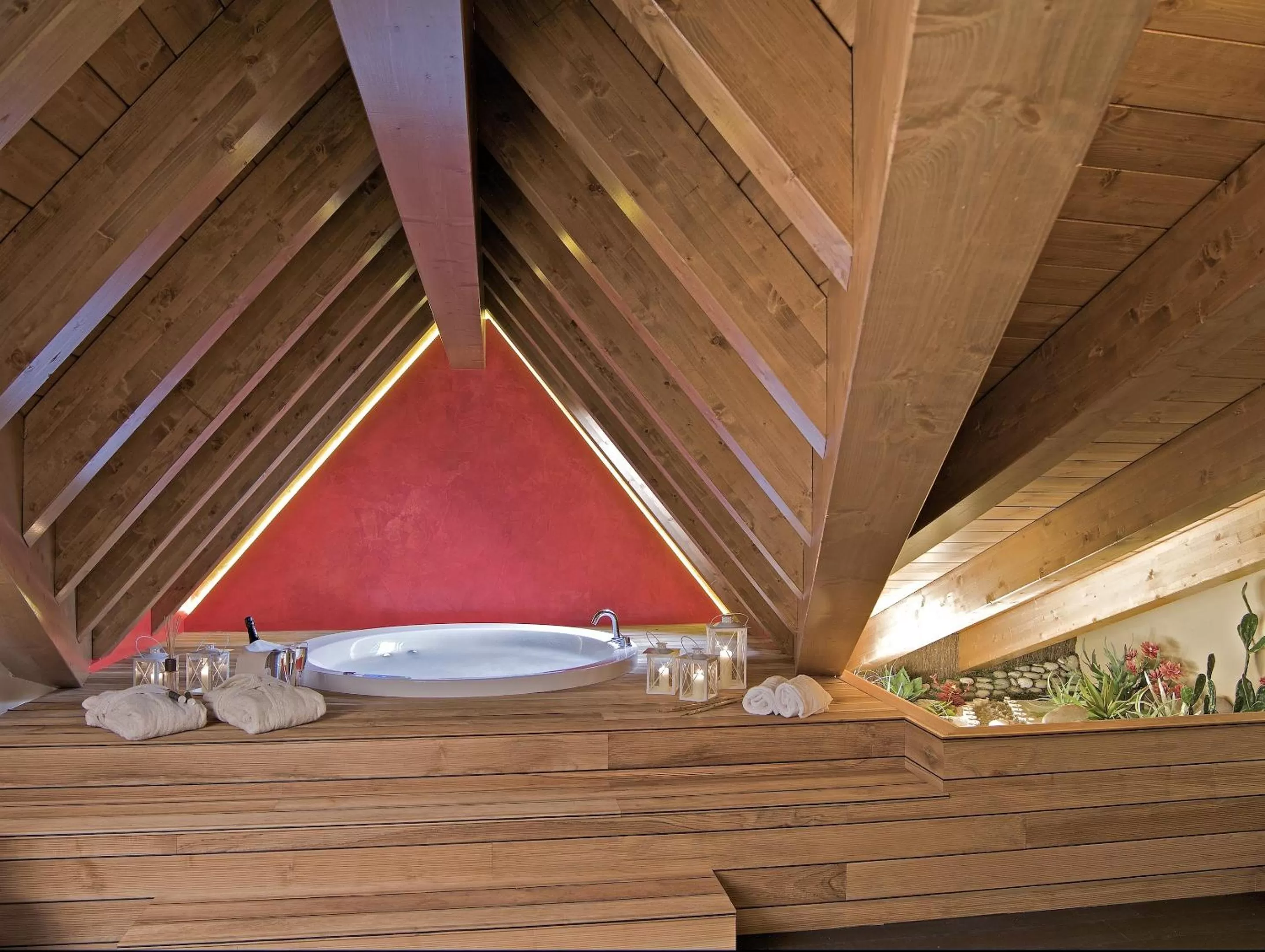 Hot Tub in Harmony Suite Hotel