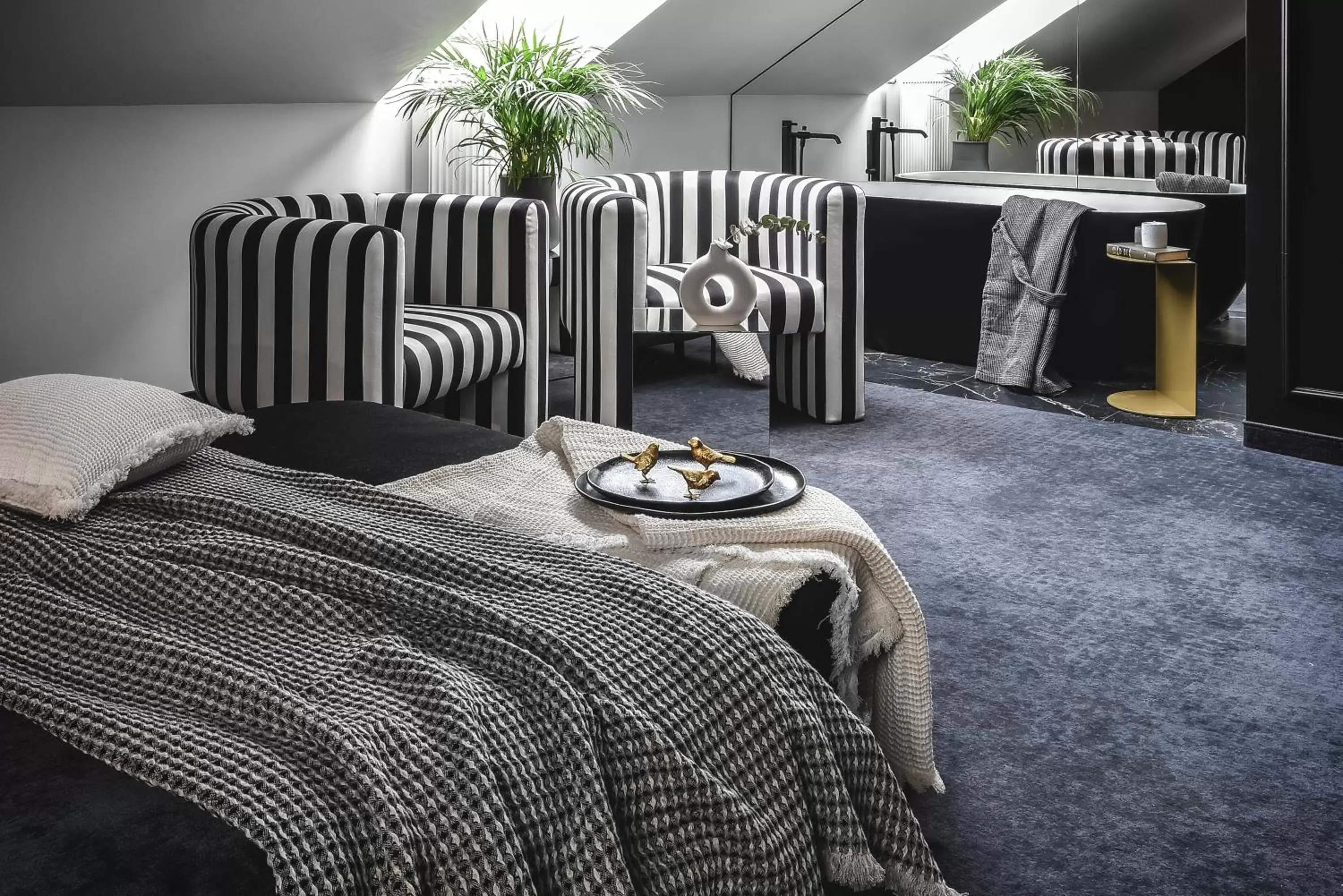 King Suite in Berman House King Suite in Berman House