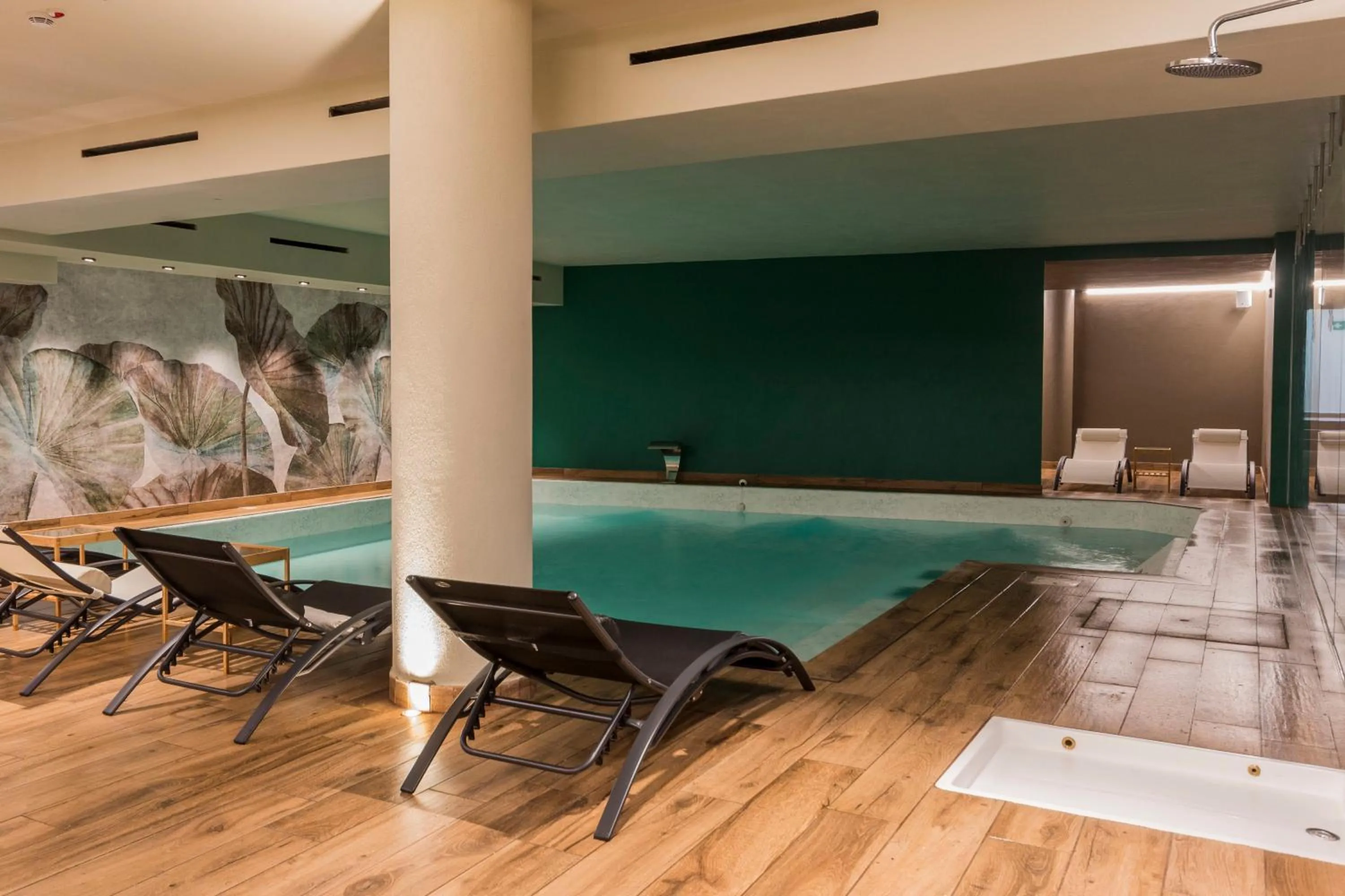 Swimming pool in Mediterraneo Emotional Hotel & Spa