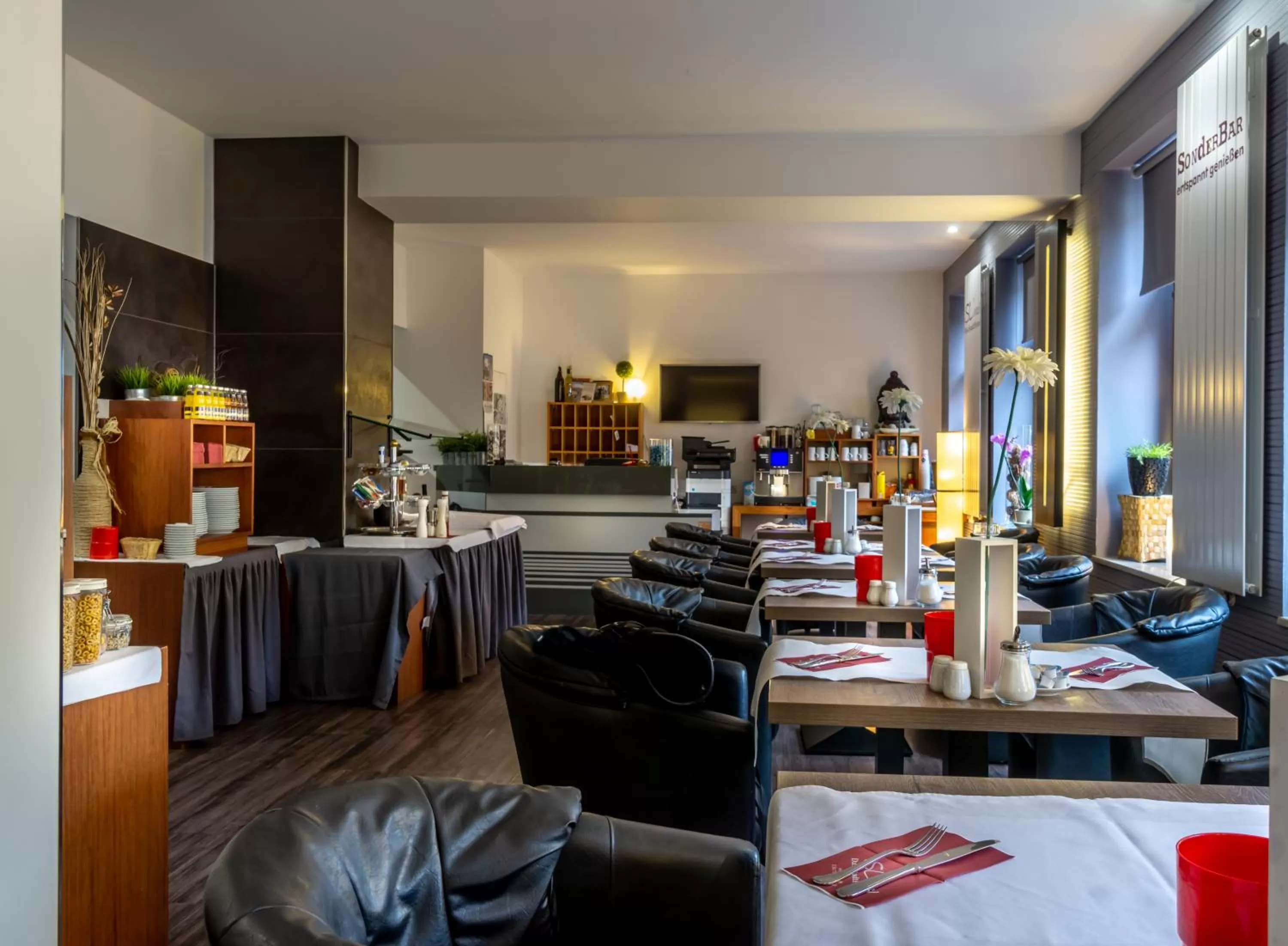 Food and drinks in SL'otel - Das StadtHotel - voll Klimatisiert